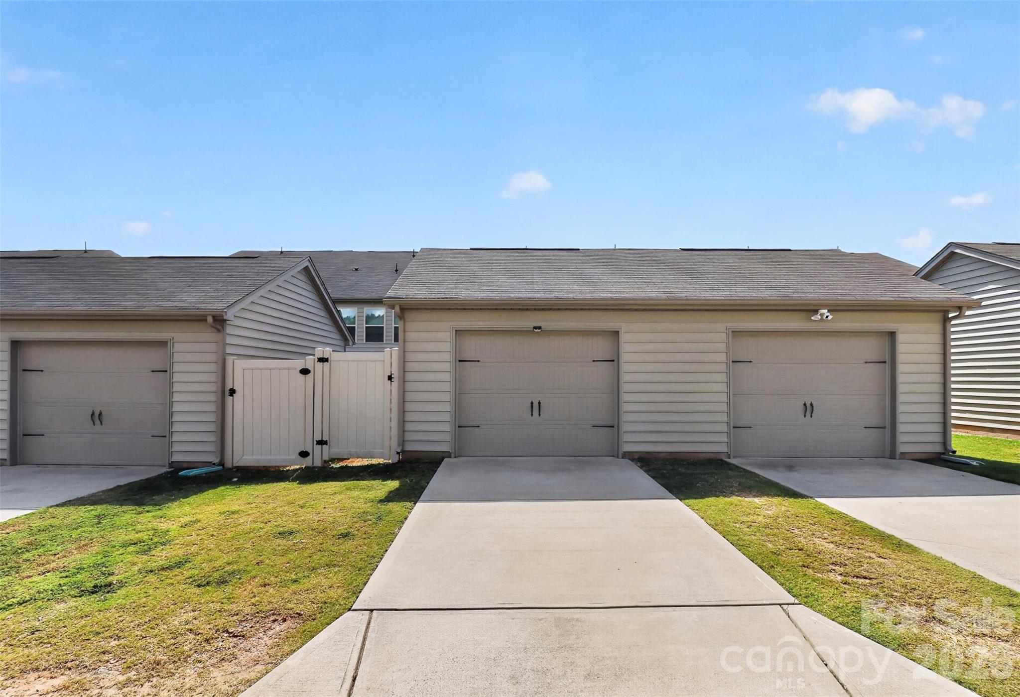 8118 English Clover Lane Property Photo 25