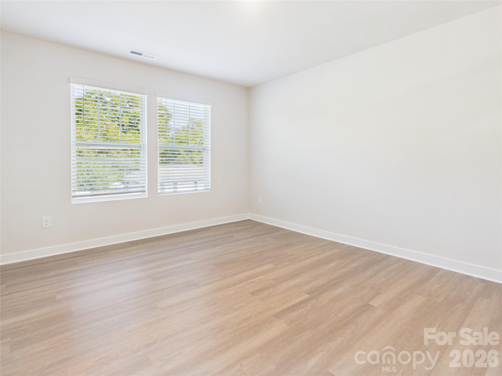 105 Dilling Street 03 Property Photo 23