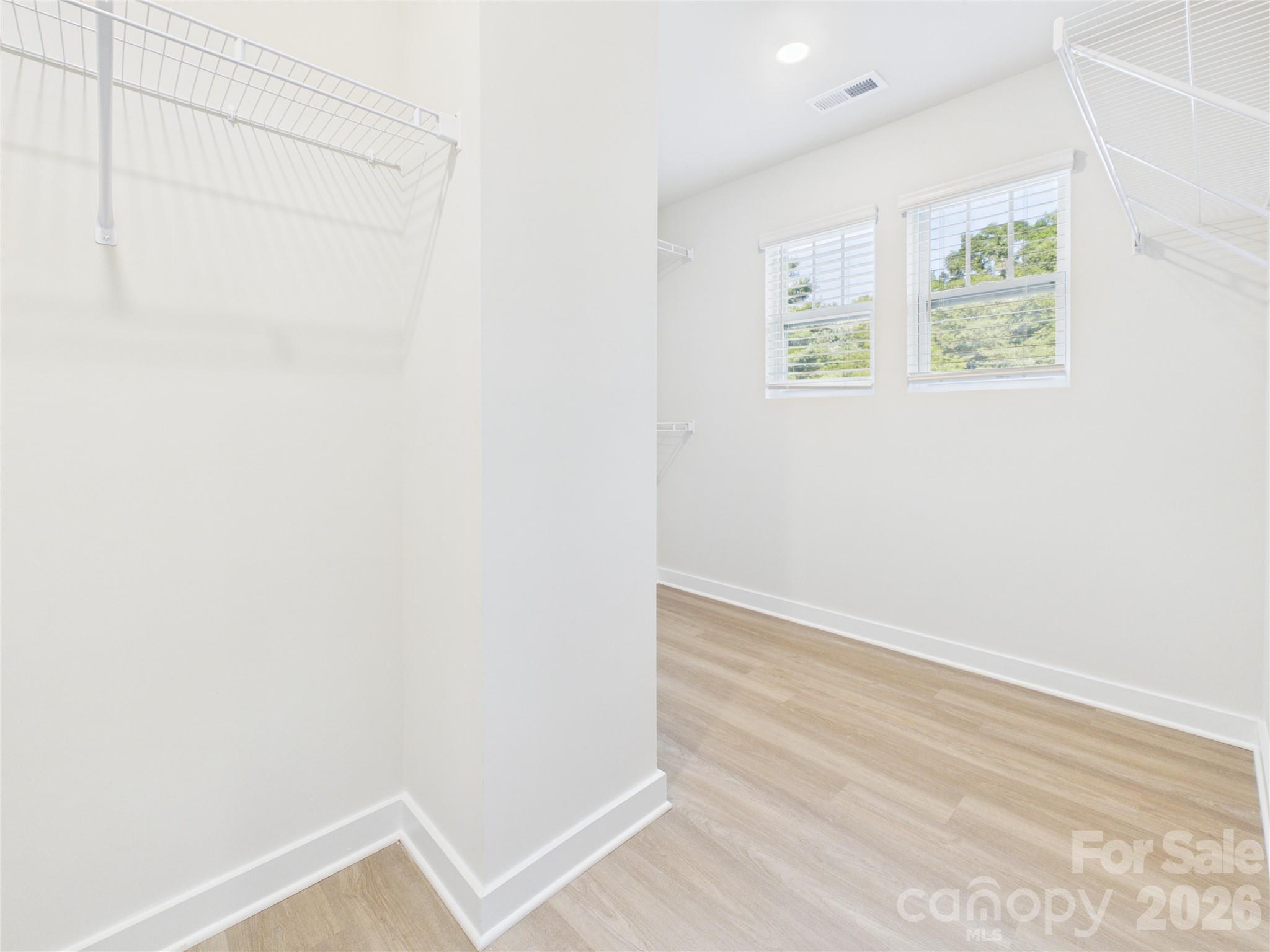 105 Dilling Street 03 Property Photo 24