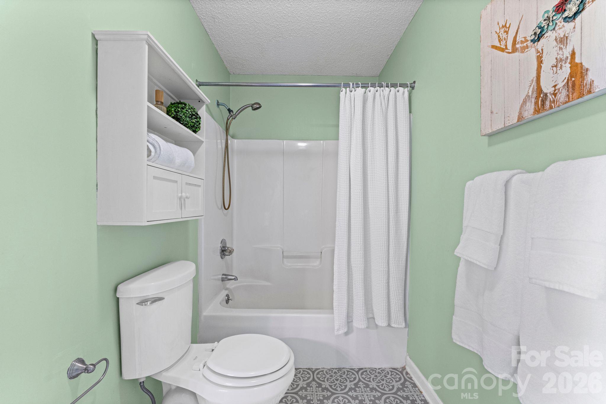 302 Hidden Creek Circle Property Photo 22