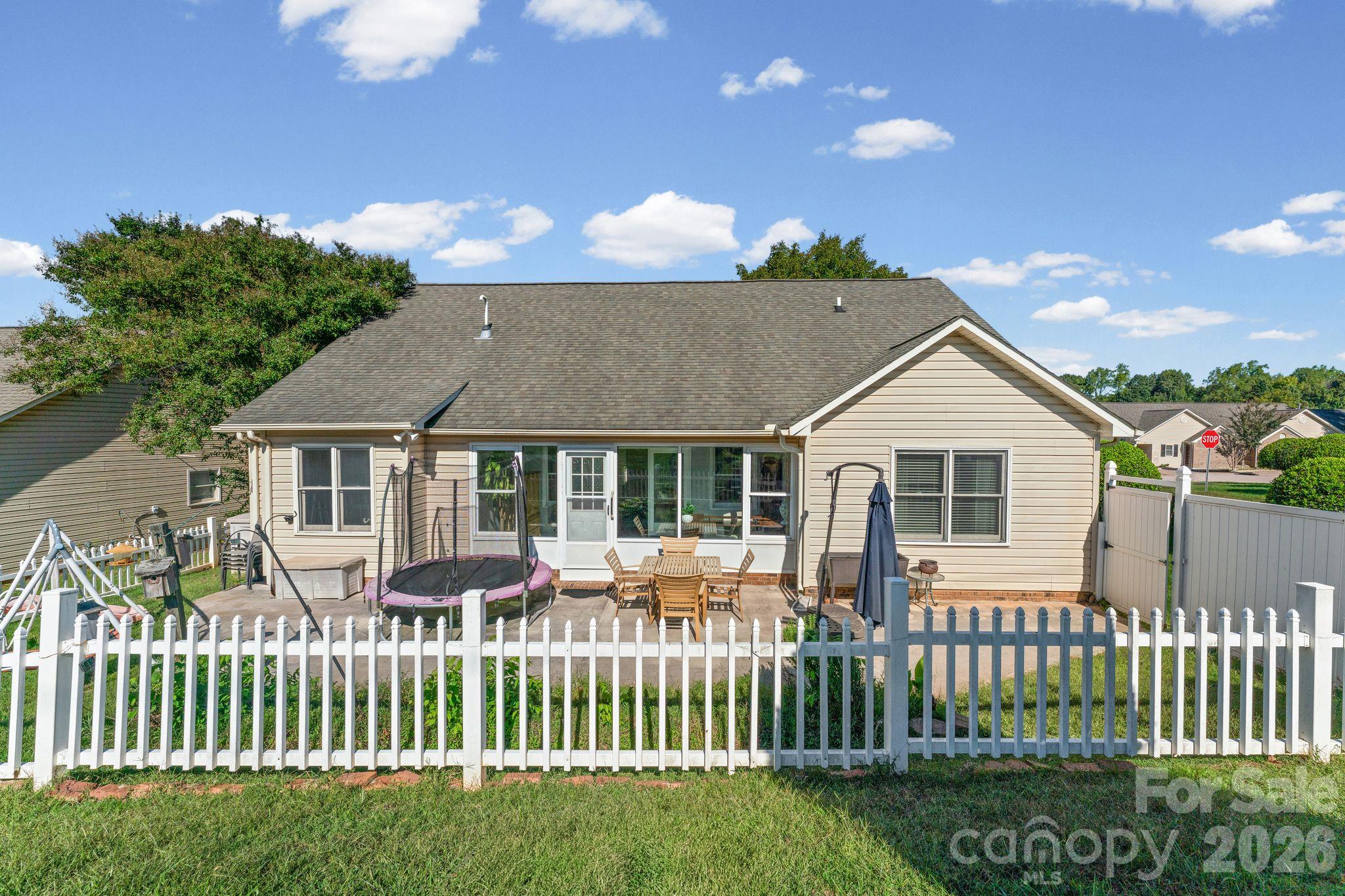 302 Hidden Creek Circle Property Photo 27