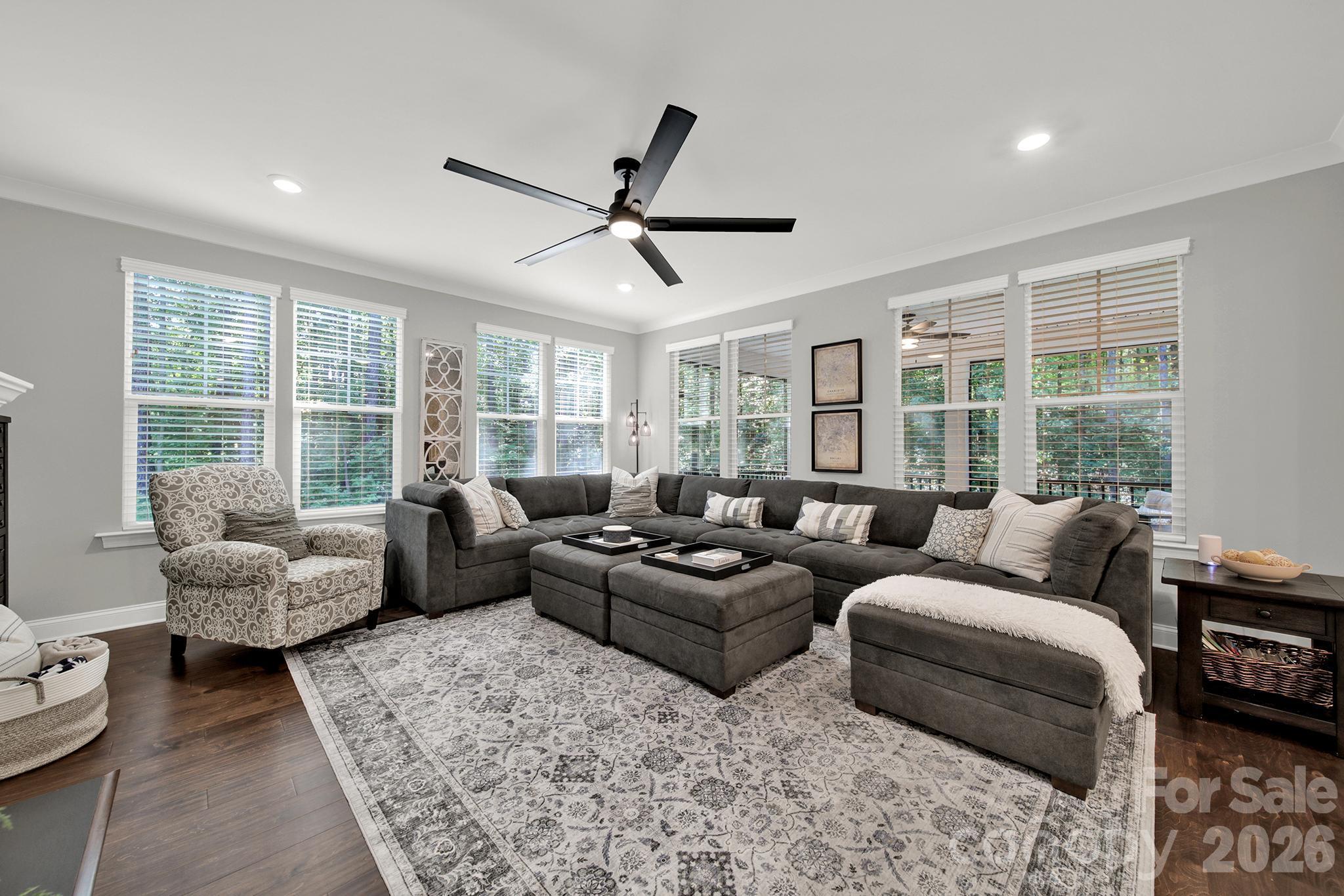 6340 Harbor Oaks Drive Property Photo 16