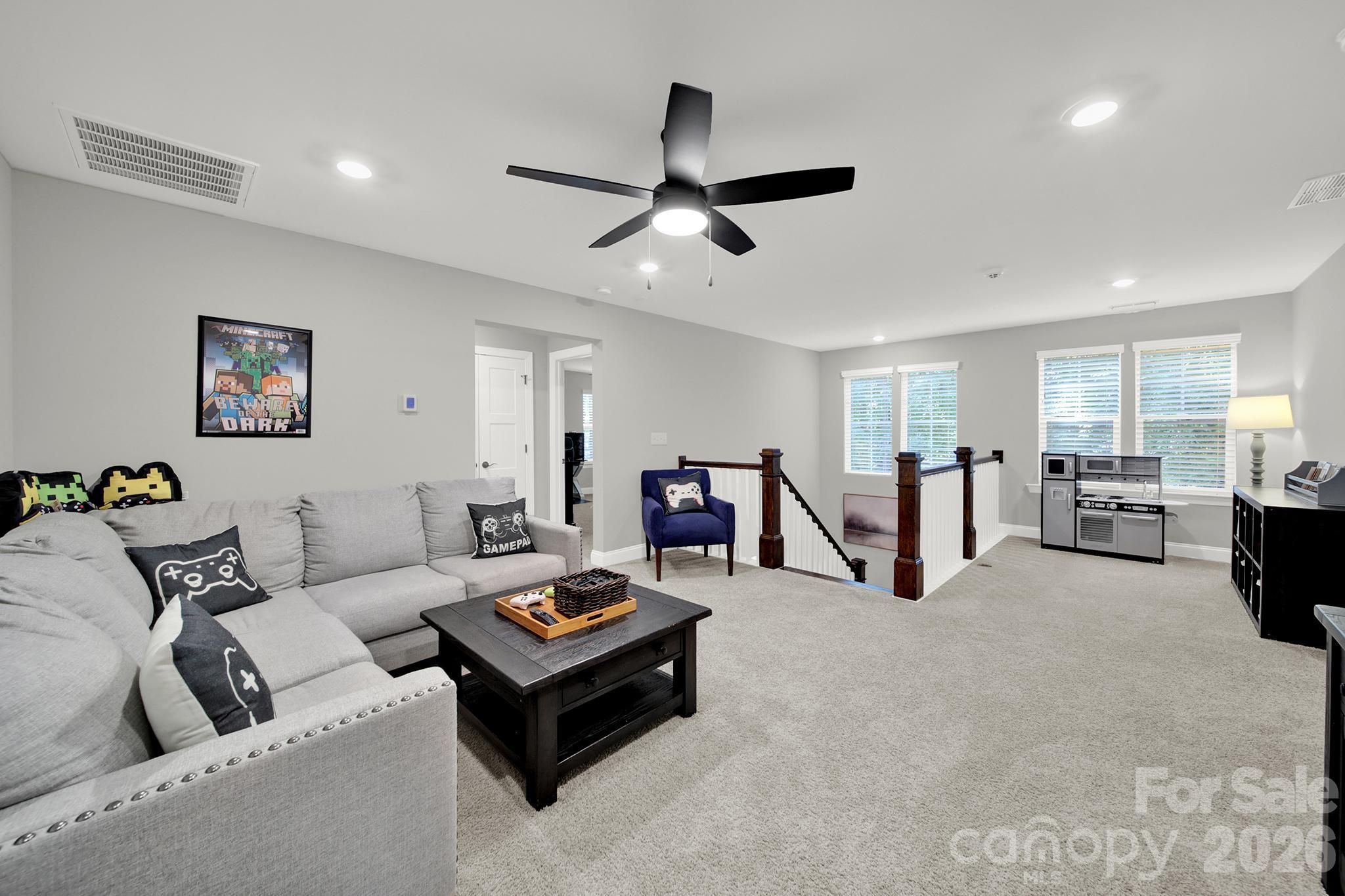 6340 Harbor Oaks Drive Property Photo 28