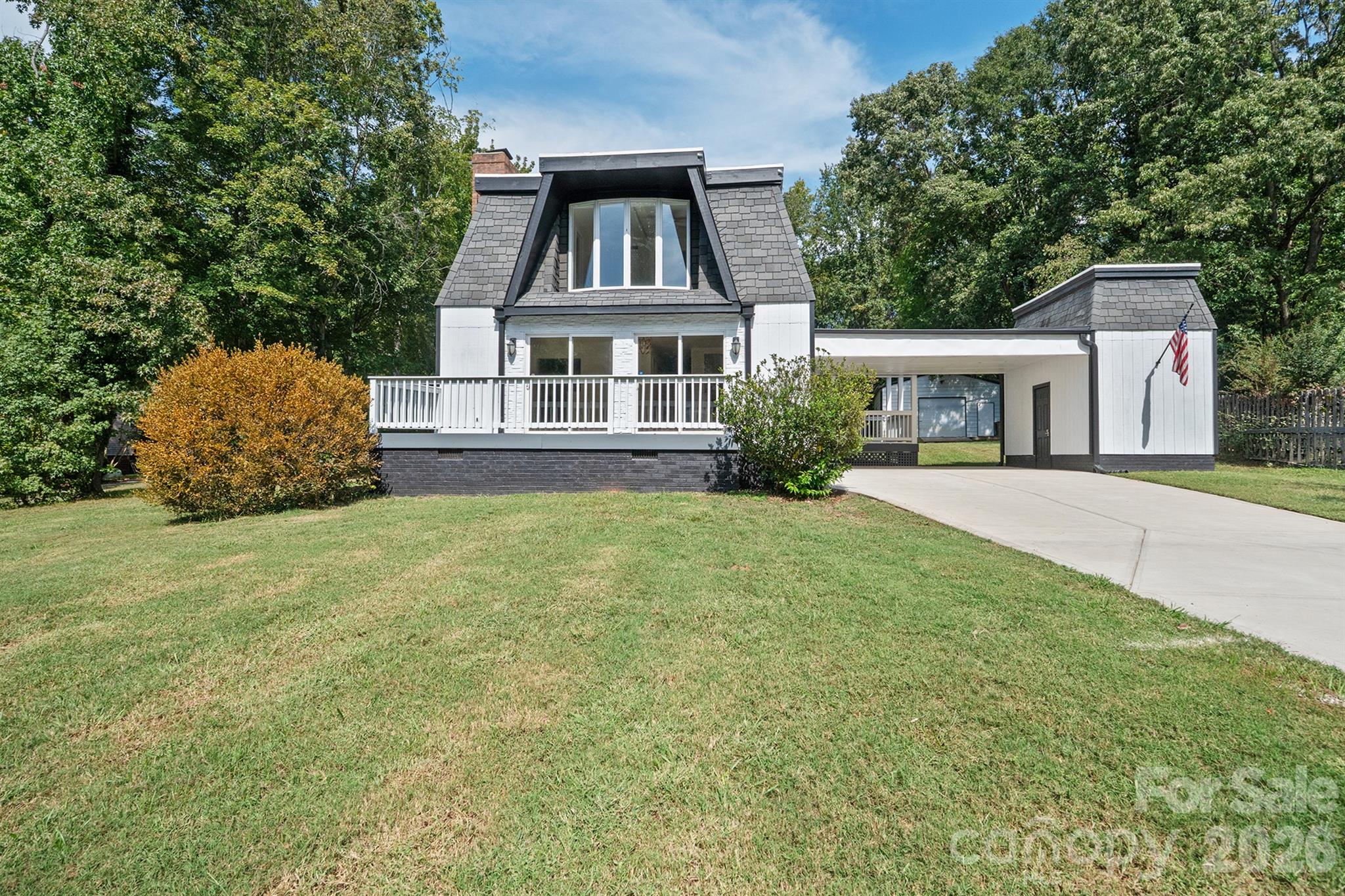 10111 Withers Road Property Photo 3
