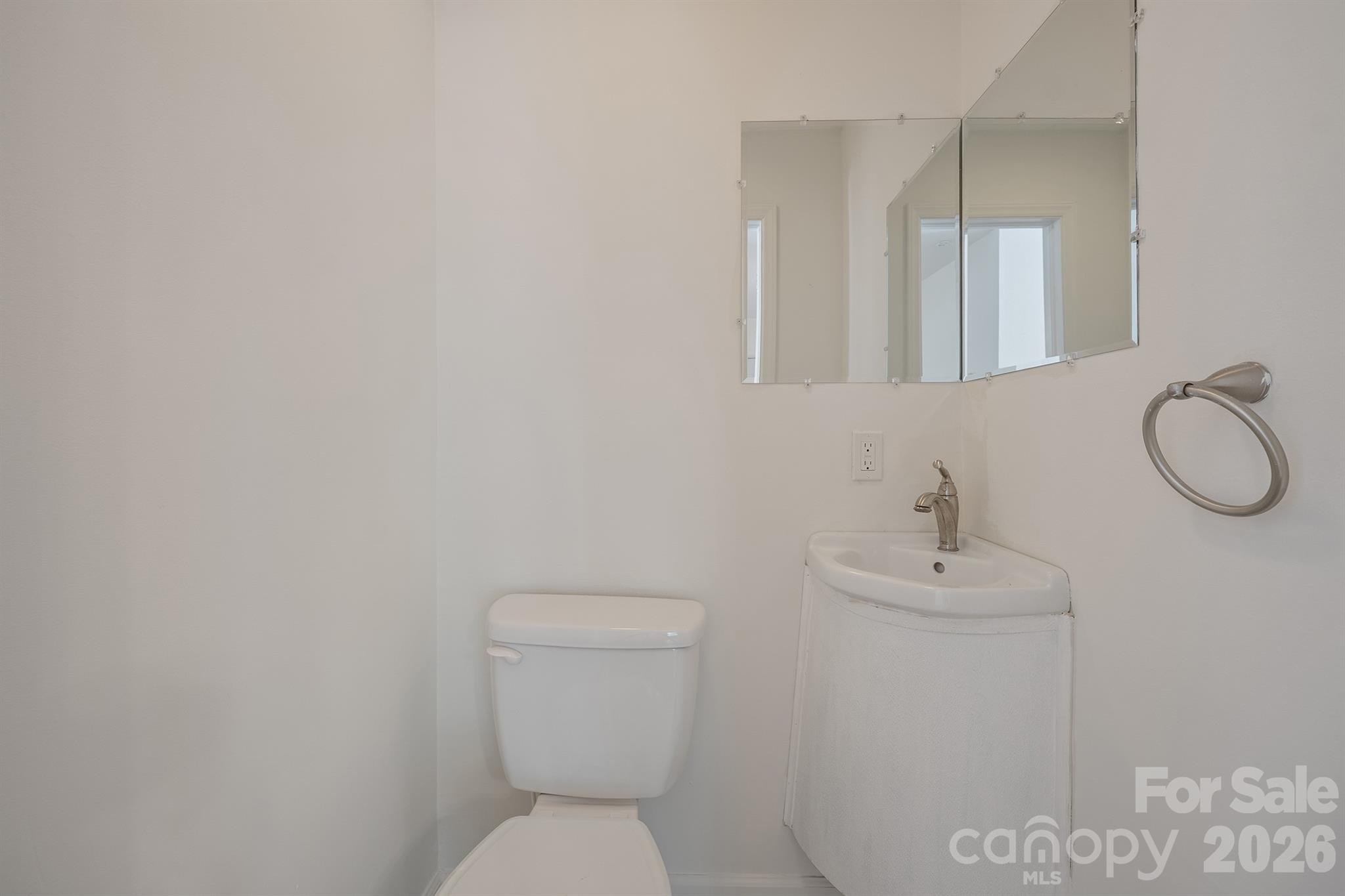 10111 Withers Road Property Photo 13