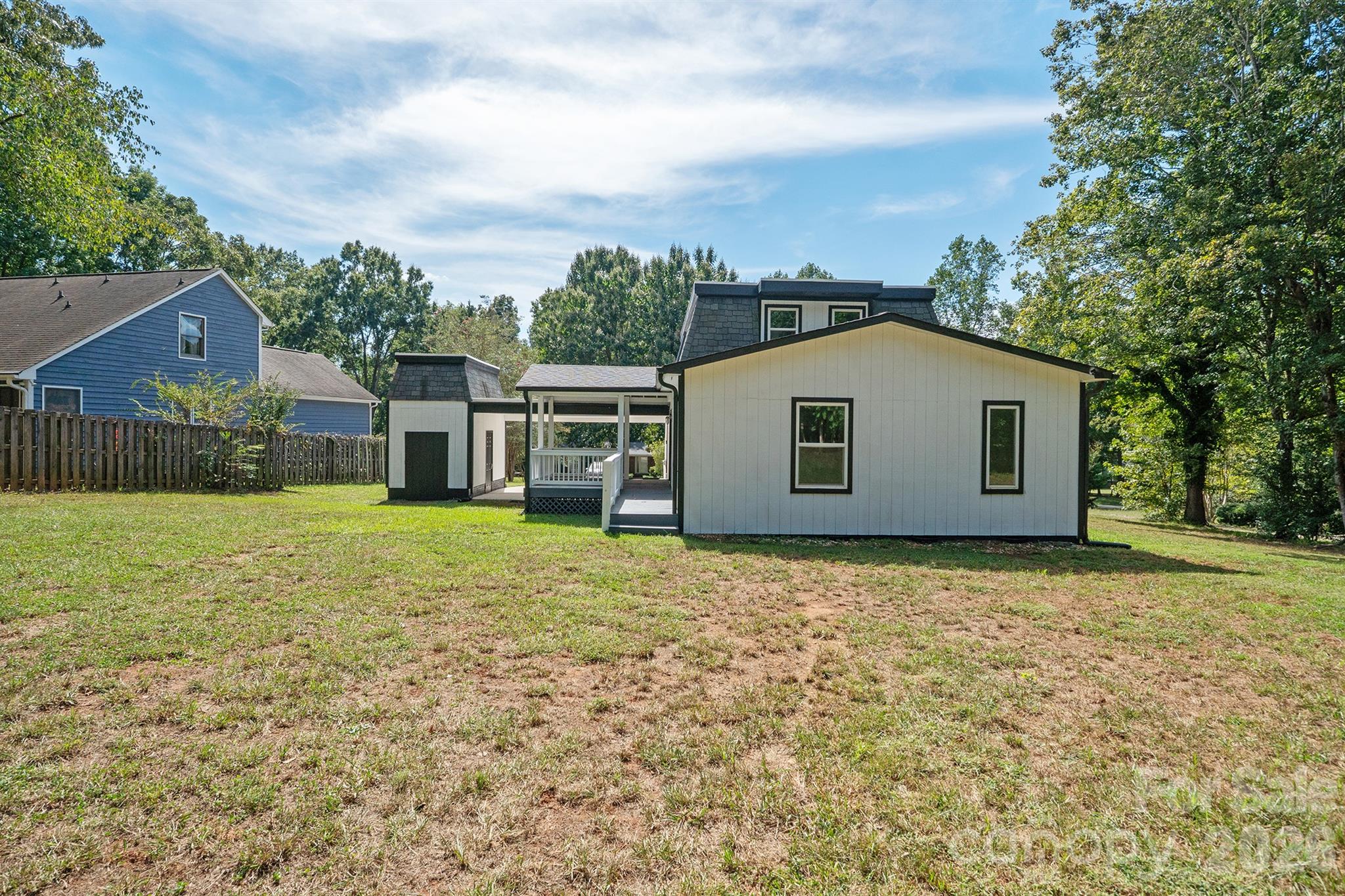 10111 Withers Road Property Photo 42