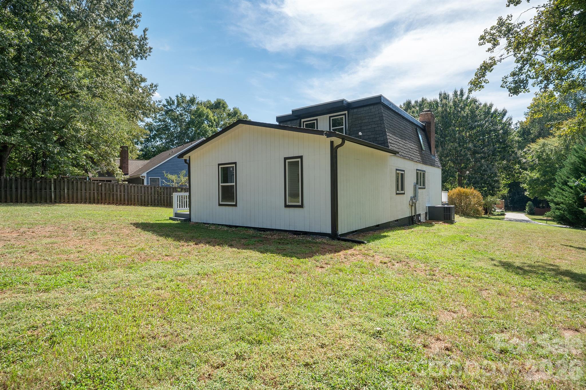 10111 Withers Road Property Photo 44