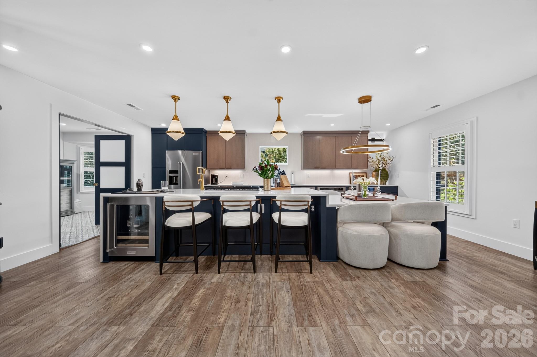 2021 Lynbridge Drive Property Photo 11