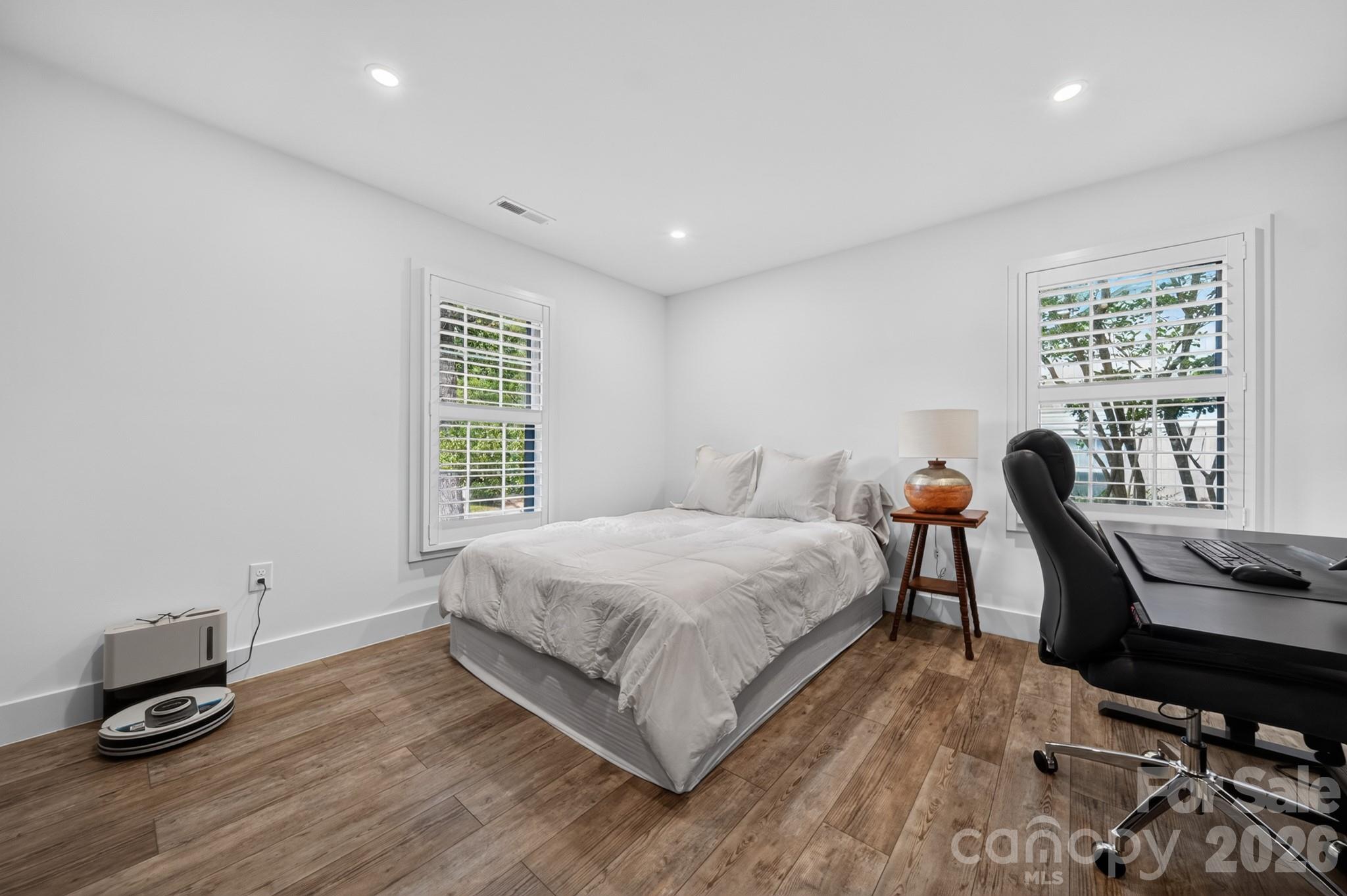 2021 Lynbridge Drive Property Photo 28