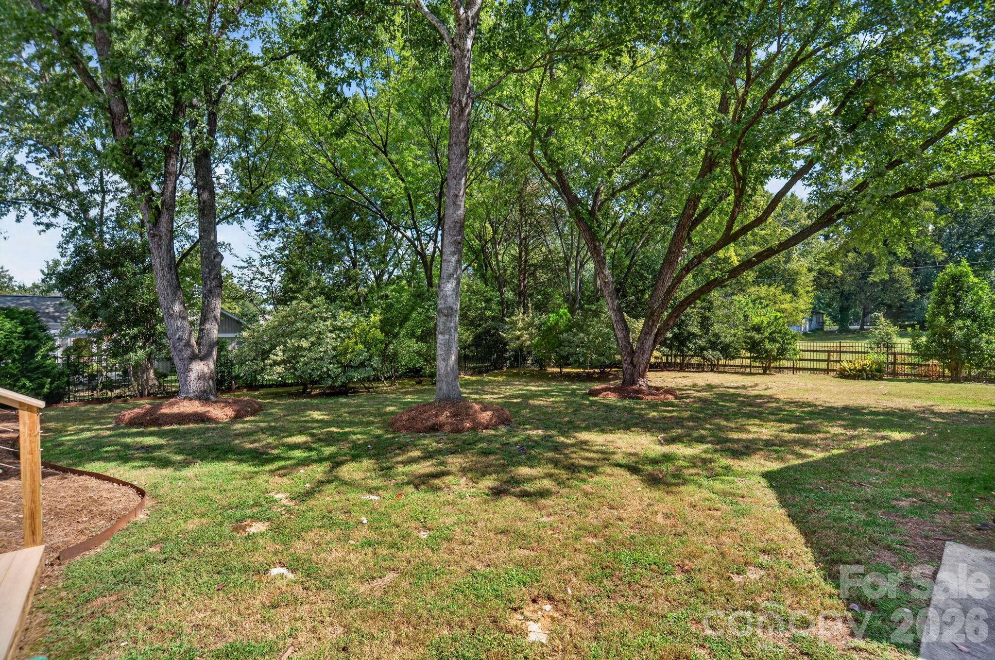 2021 Lynbridge Drive Property Photo 35