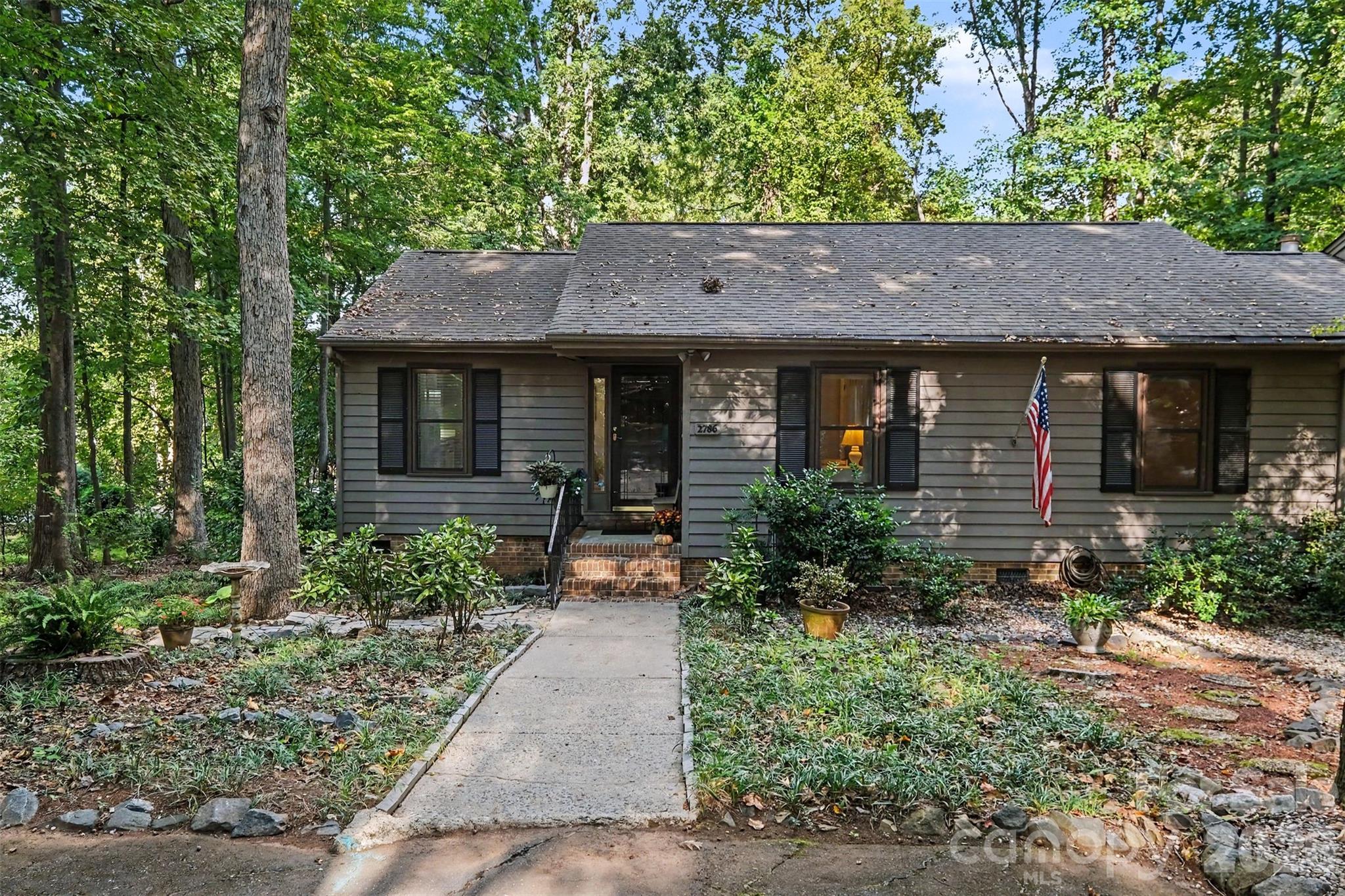 2786 Dogwood Hills Court Property Photo 1