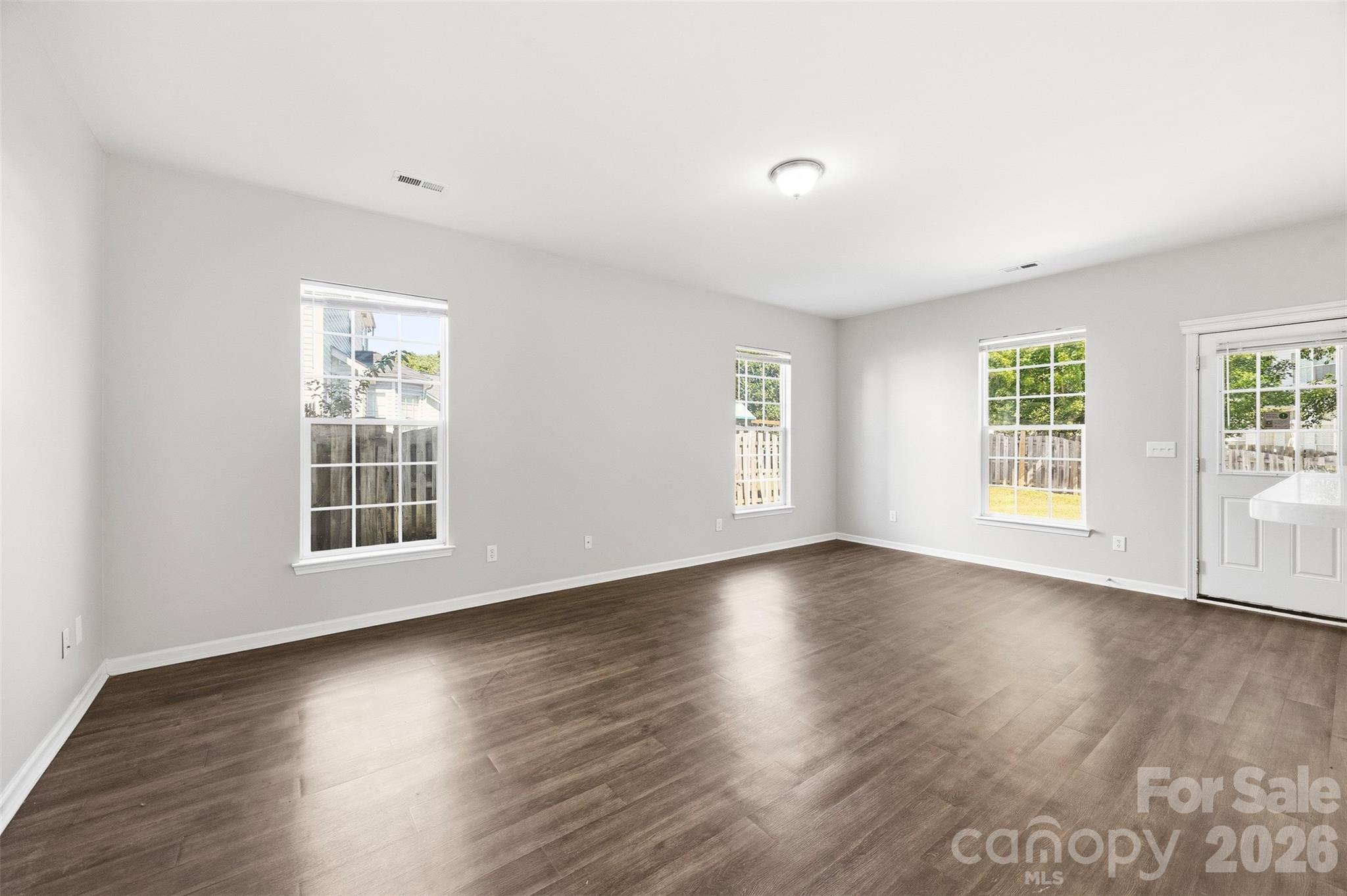 2220 Shumard Circle Property Photo 5