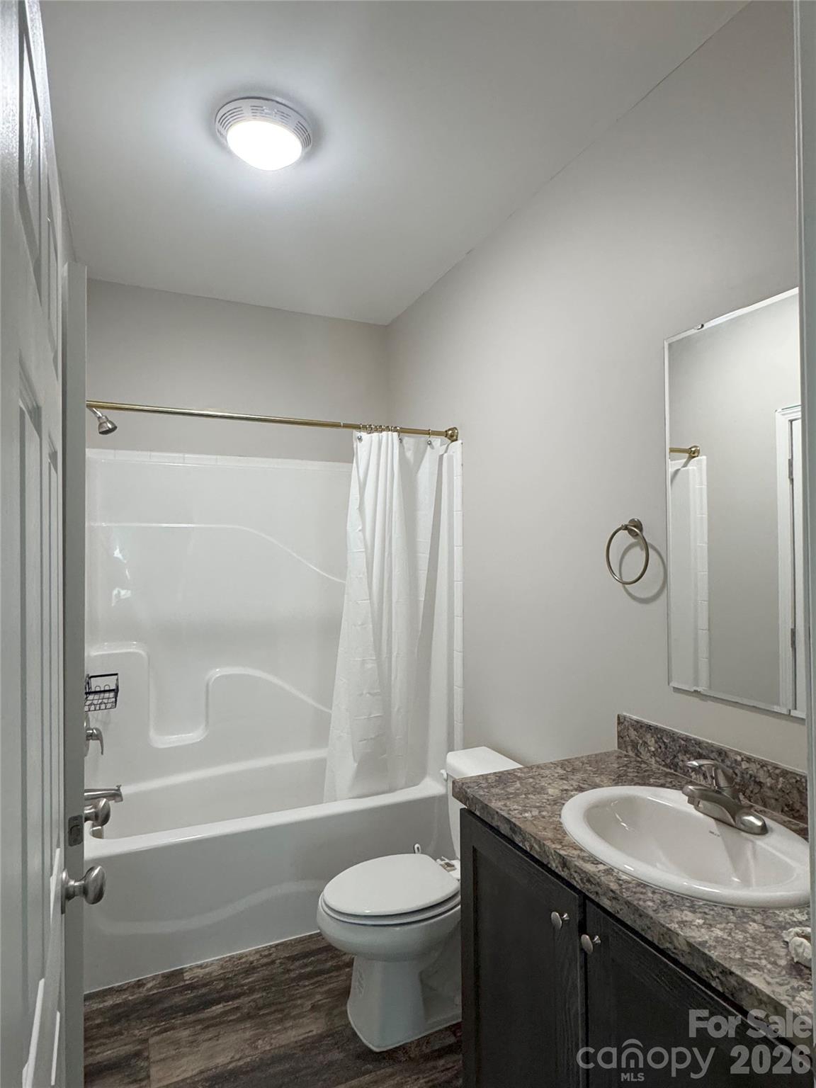 323 Martin Street Property Photo 17