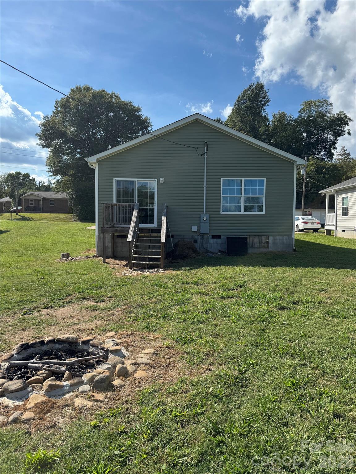 323 Martin Street Property Photo 18