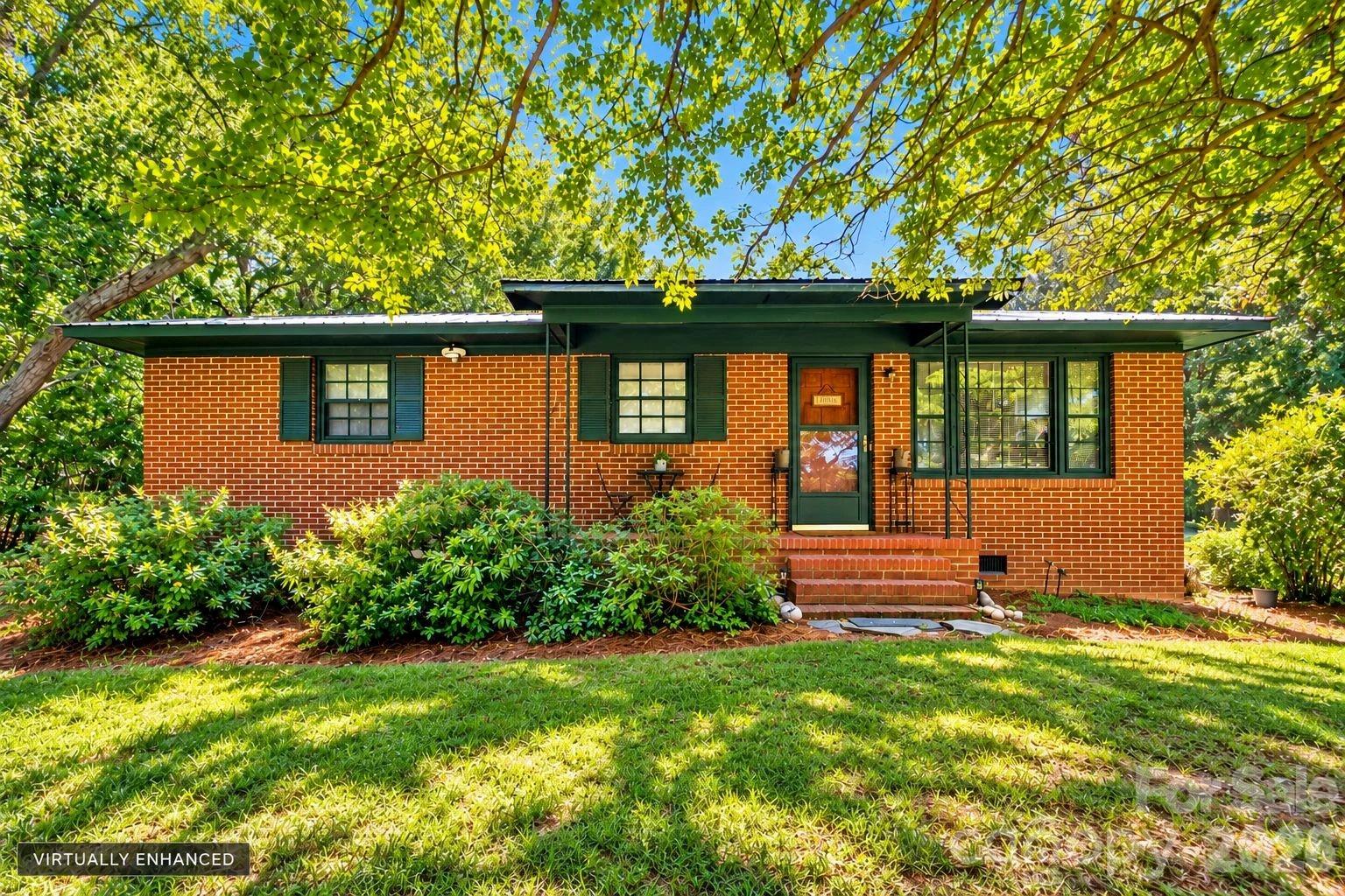 3702 Jonesville Lockhart Highway Property Photo 1