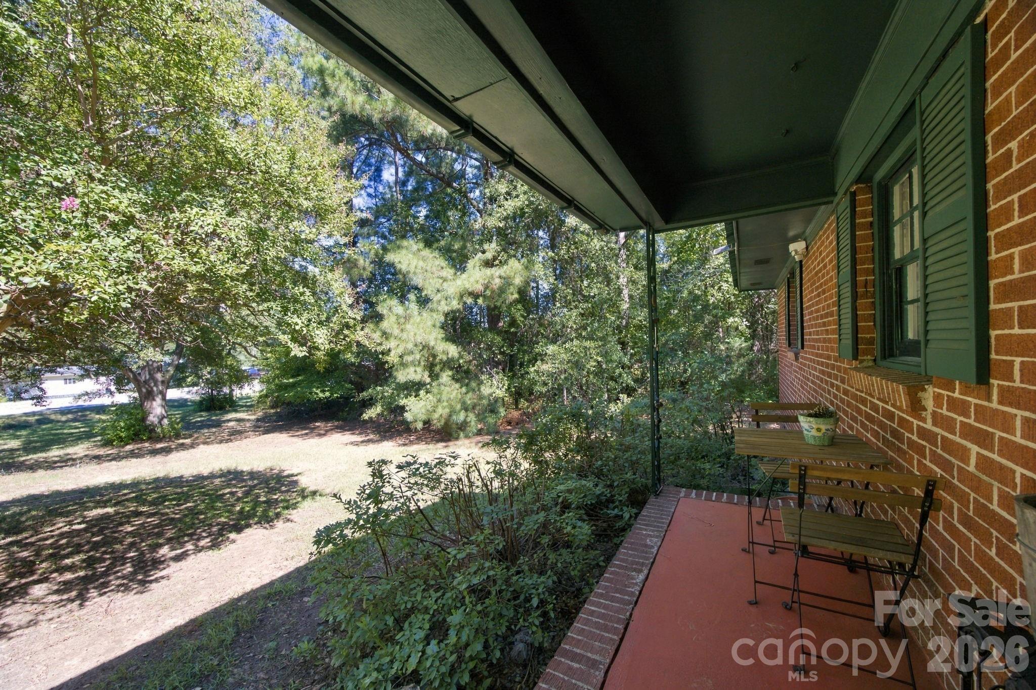 3702 Jonesville Lockhart Highway Property Photo 3