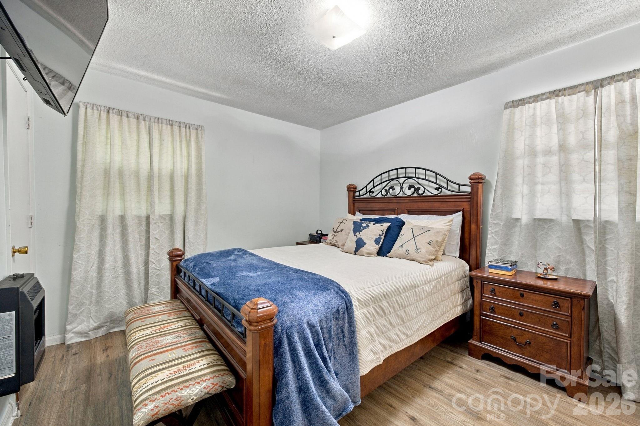 3702 Jonesville Lockhart Highway Property Photo 13