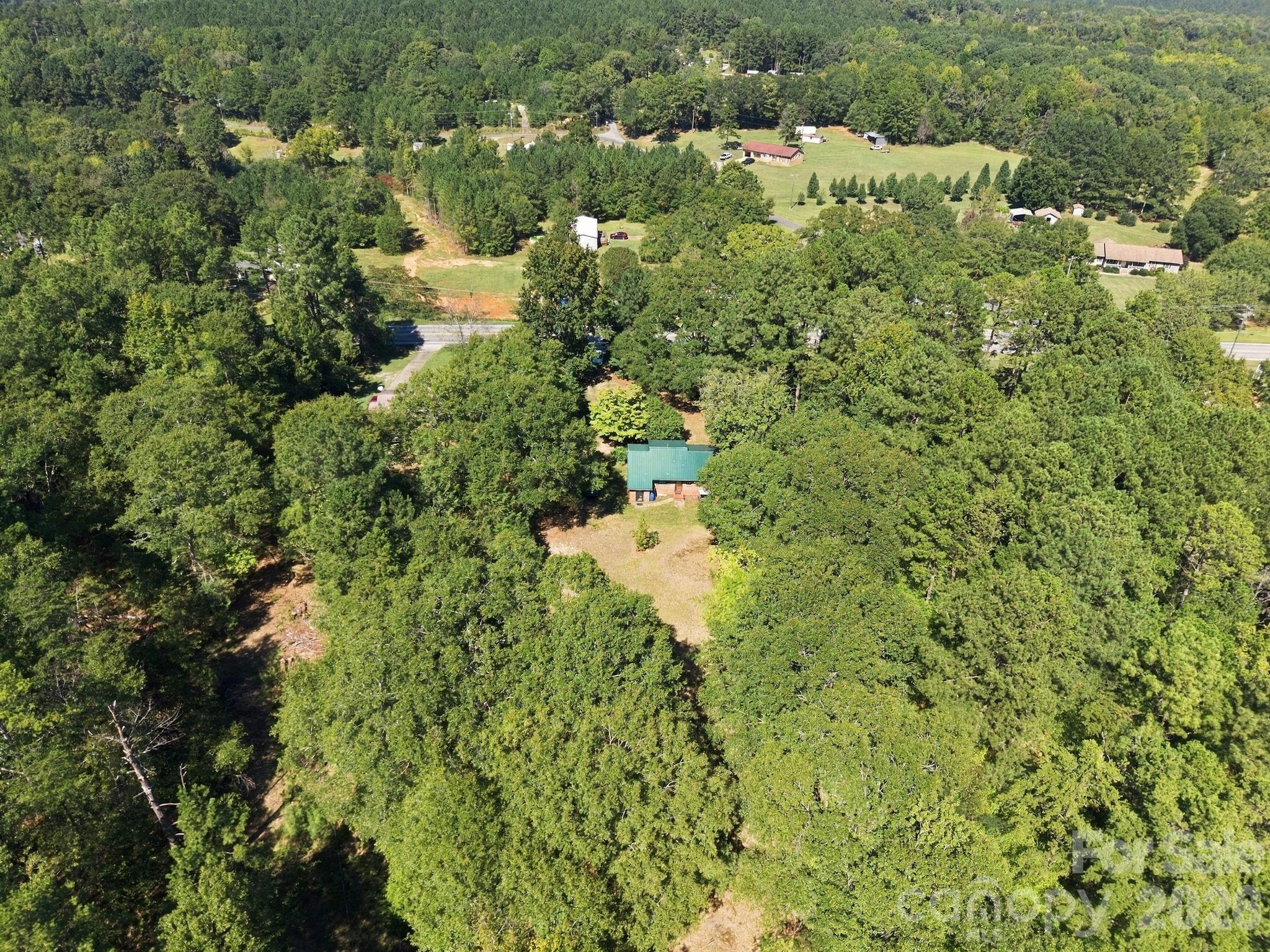3702 Jonesville Lockhart Highway Property Photo 32