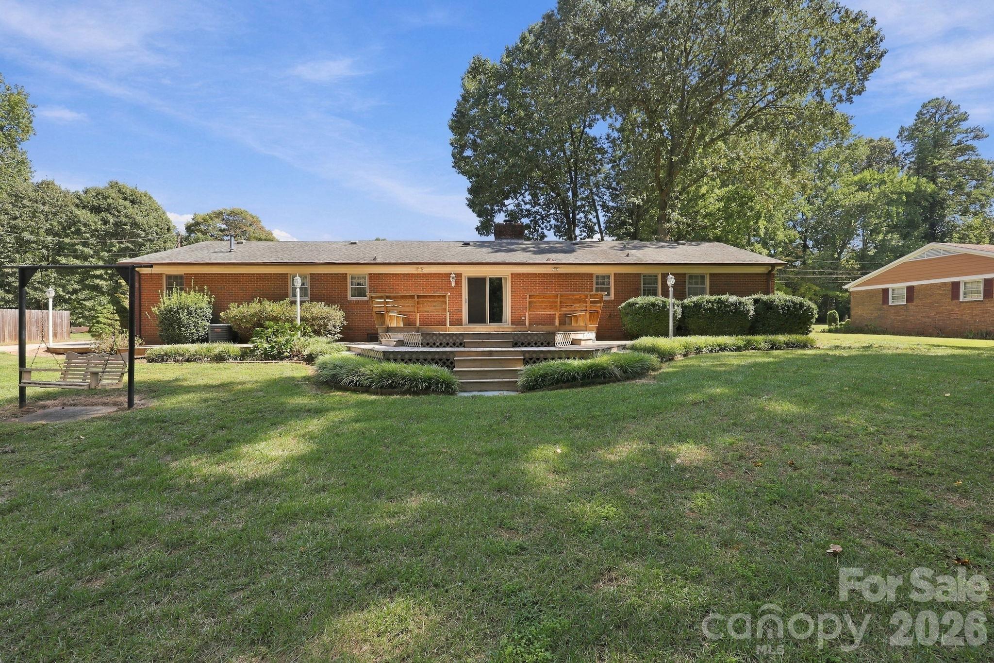 104 Spruce Drive Property Photo 9