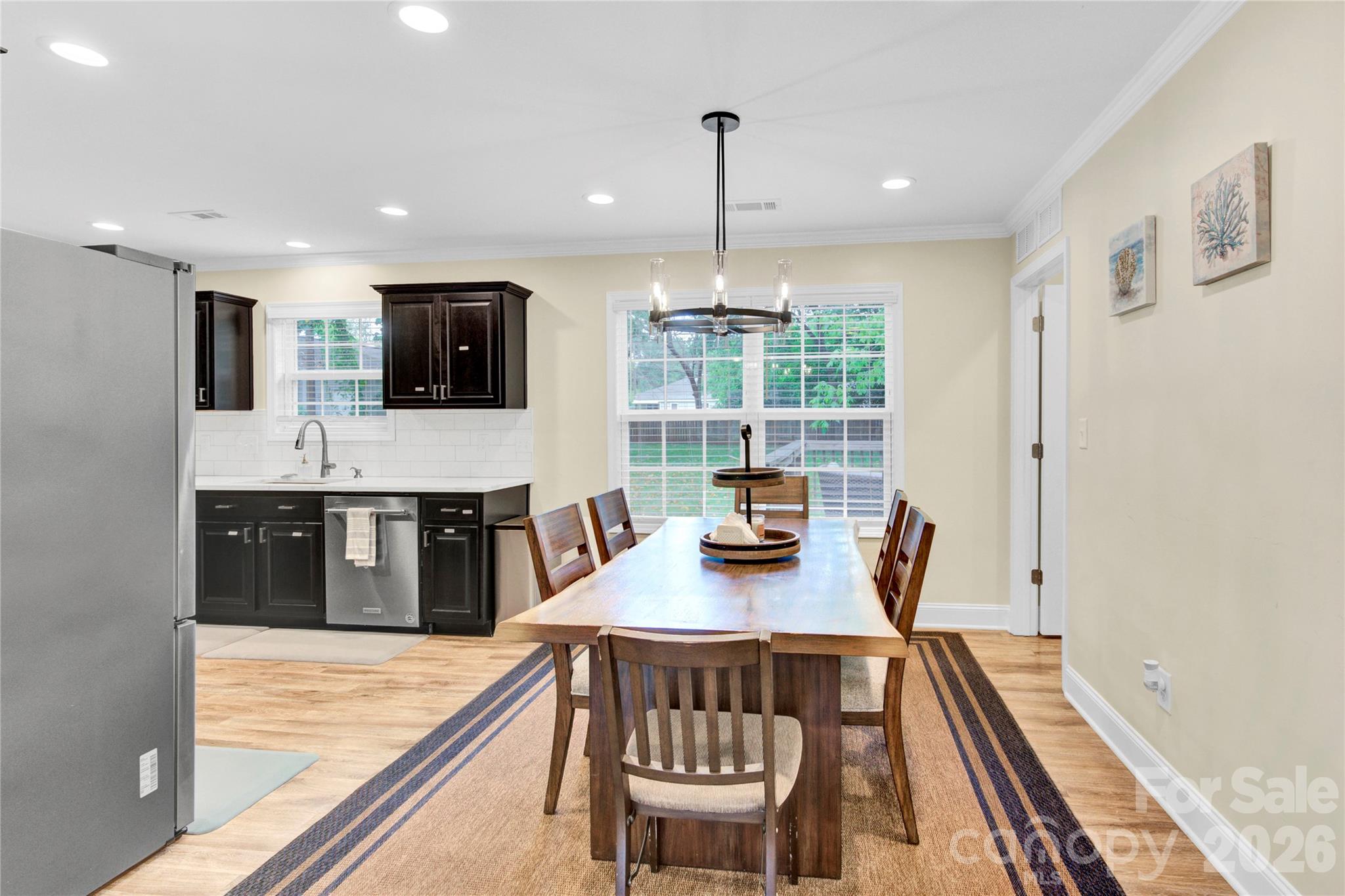919 Edgemont Avenue Property Photo 10