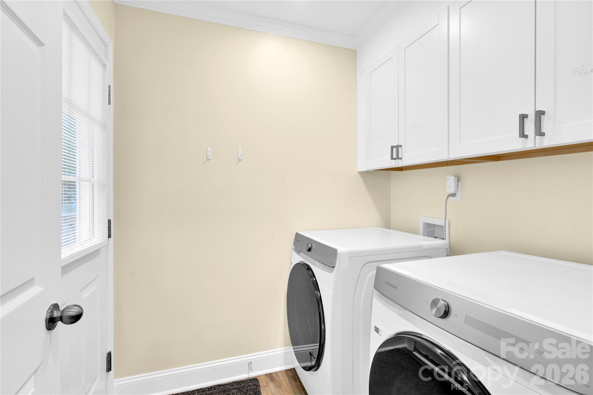 919 Edgemont Avenue Property Photo 12