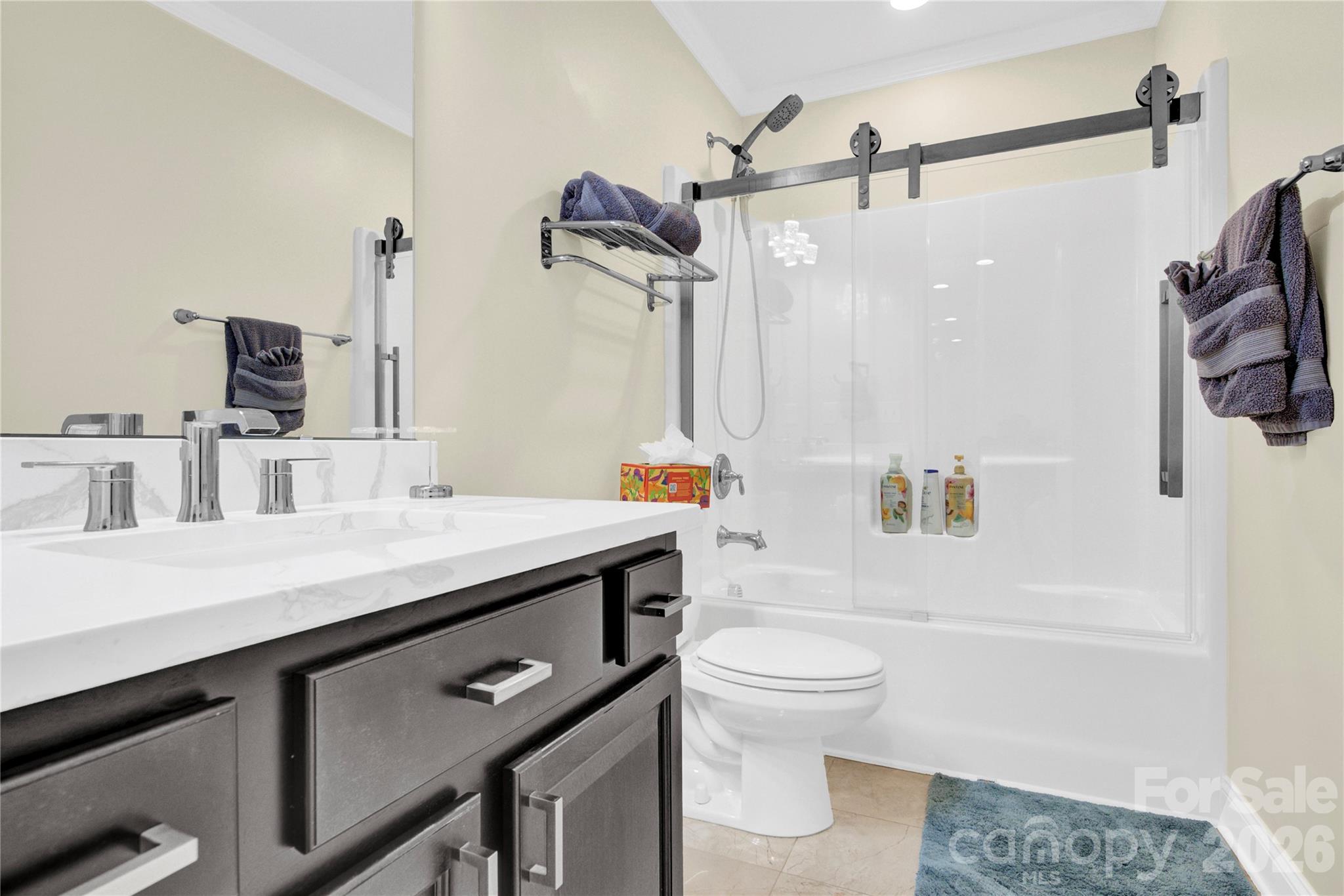 919 Edgemont Avenue Property Photo 18