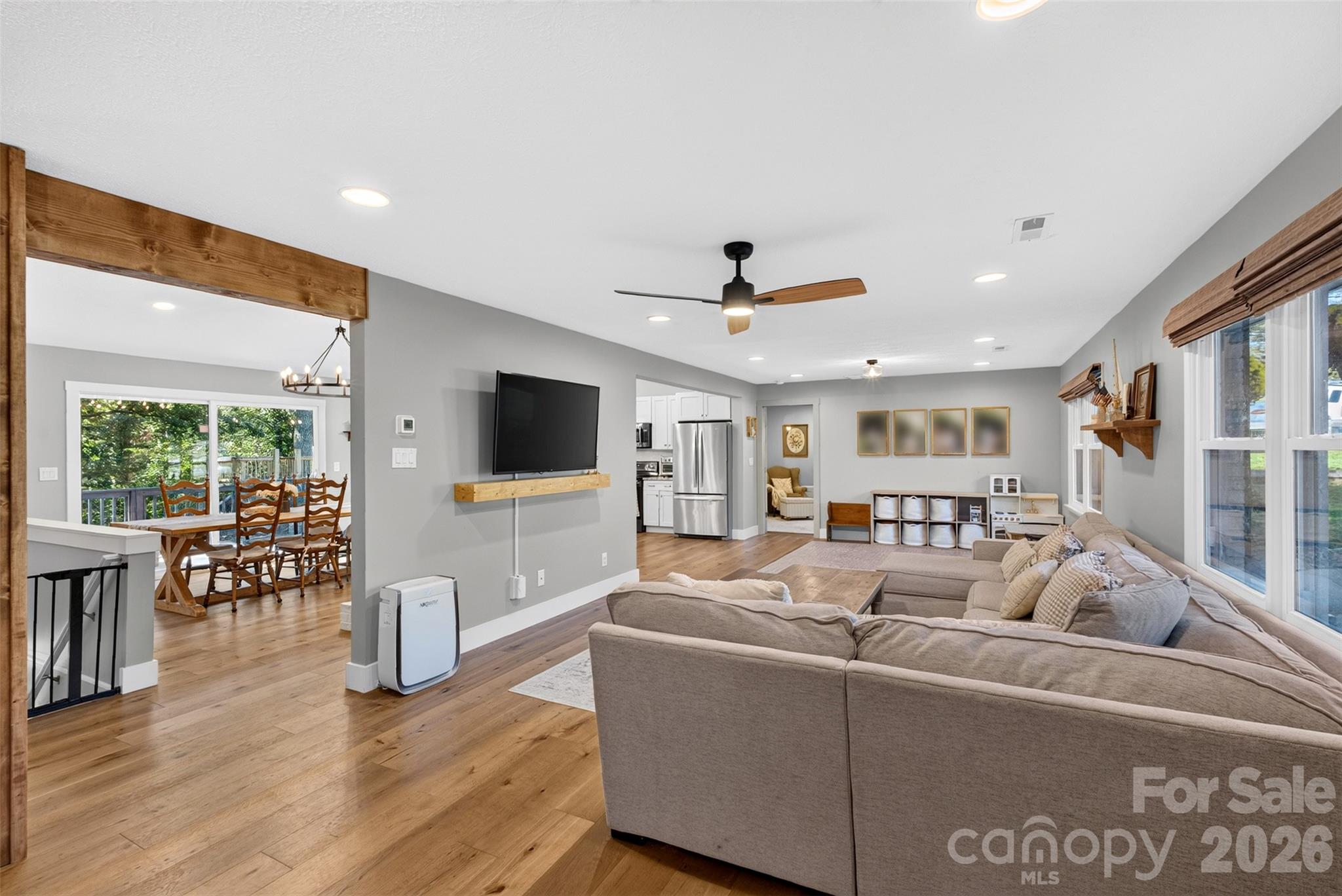 200 Whispering Hills Drive Property Photo 20