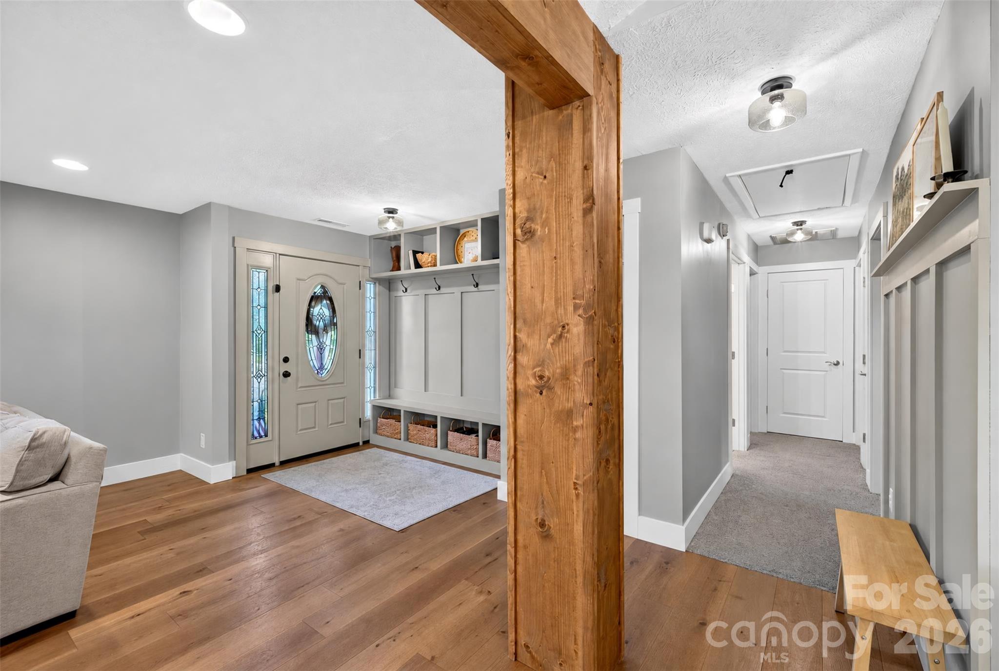 200 Whispering Hills Drive Property Photo 21