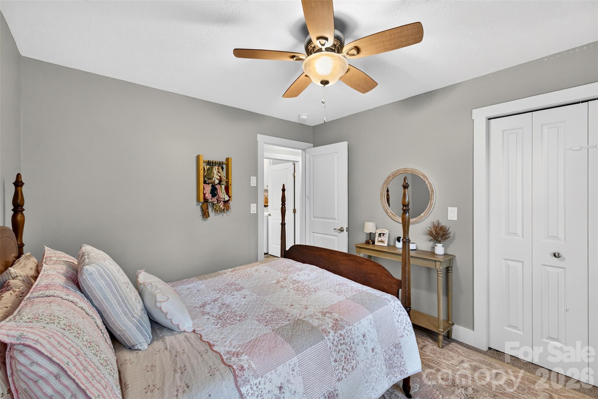 200 Whispering Hills Drive Property Photo 26