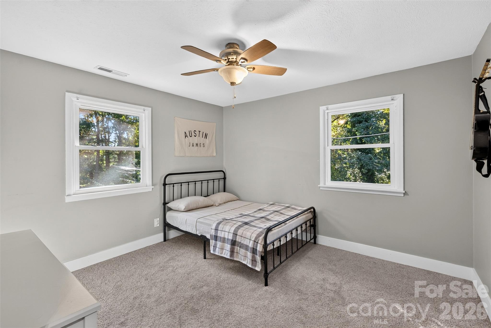 200 Whispering Hills Drive Property Photo 30