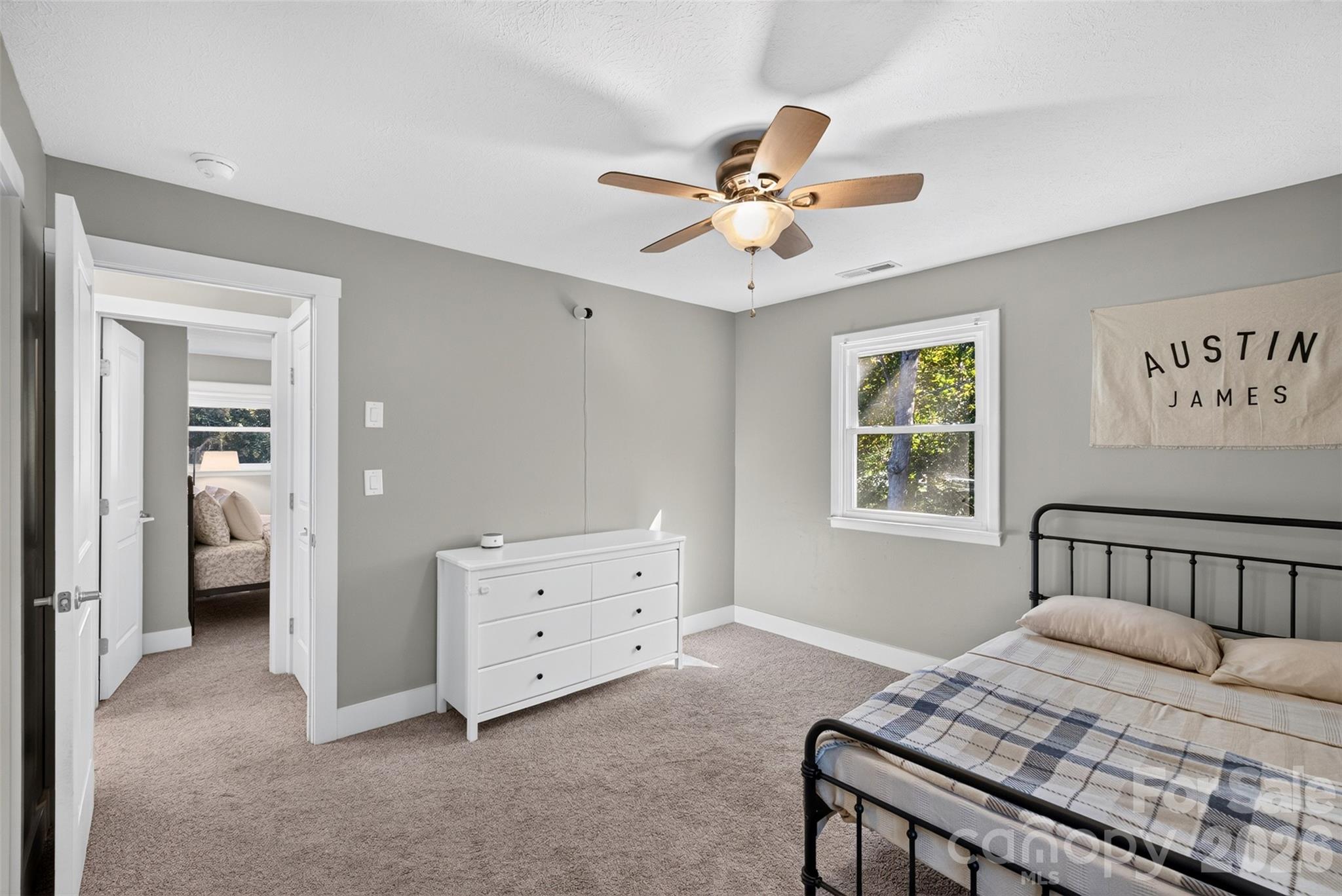 200 Whispering Hills Drive Property Photo 31