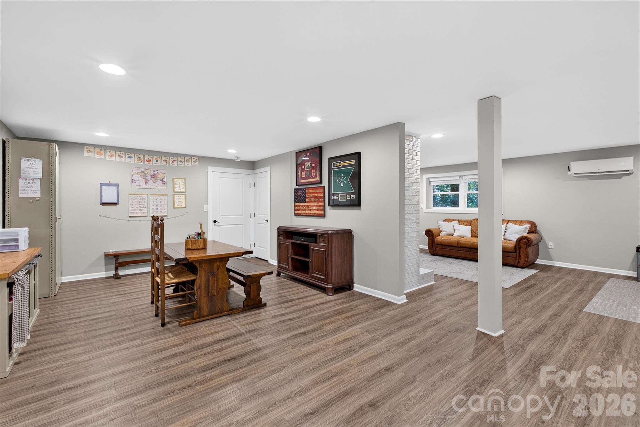 200 Whispering Hills Drive Property Photo 36