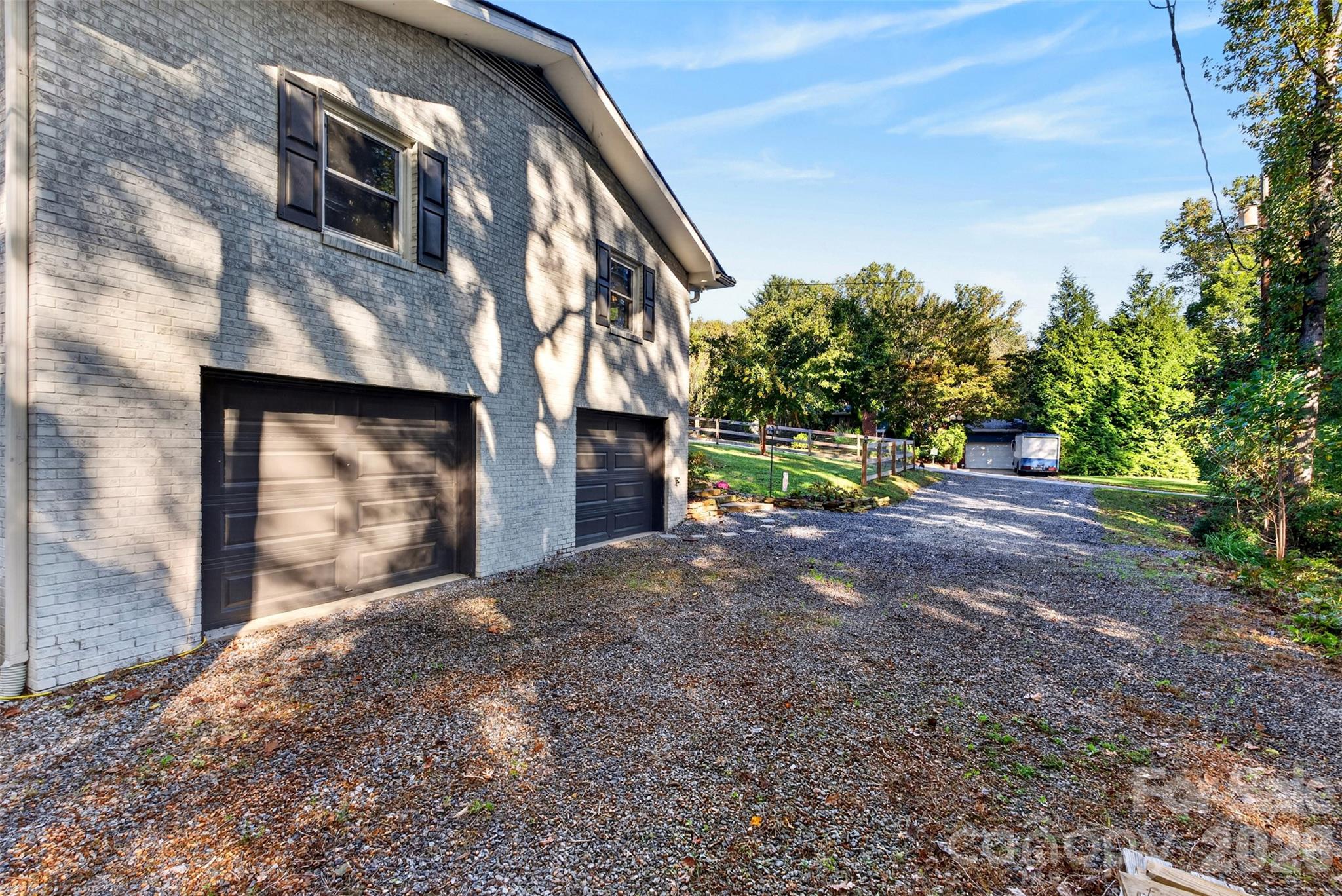 200 Whispering Hills Drive Property Photo 41