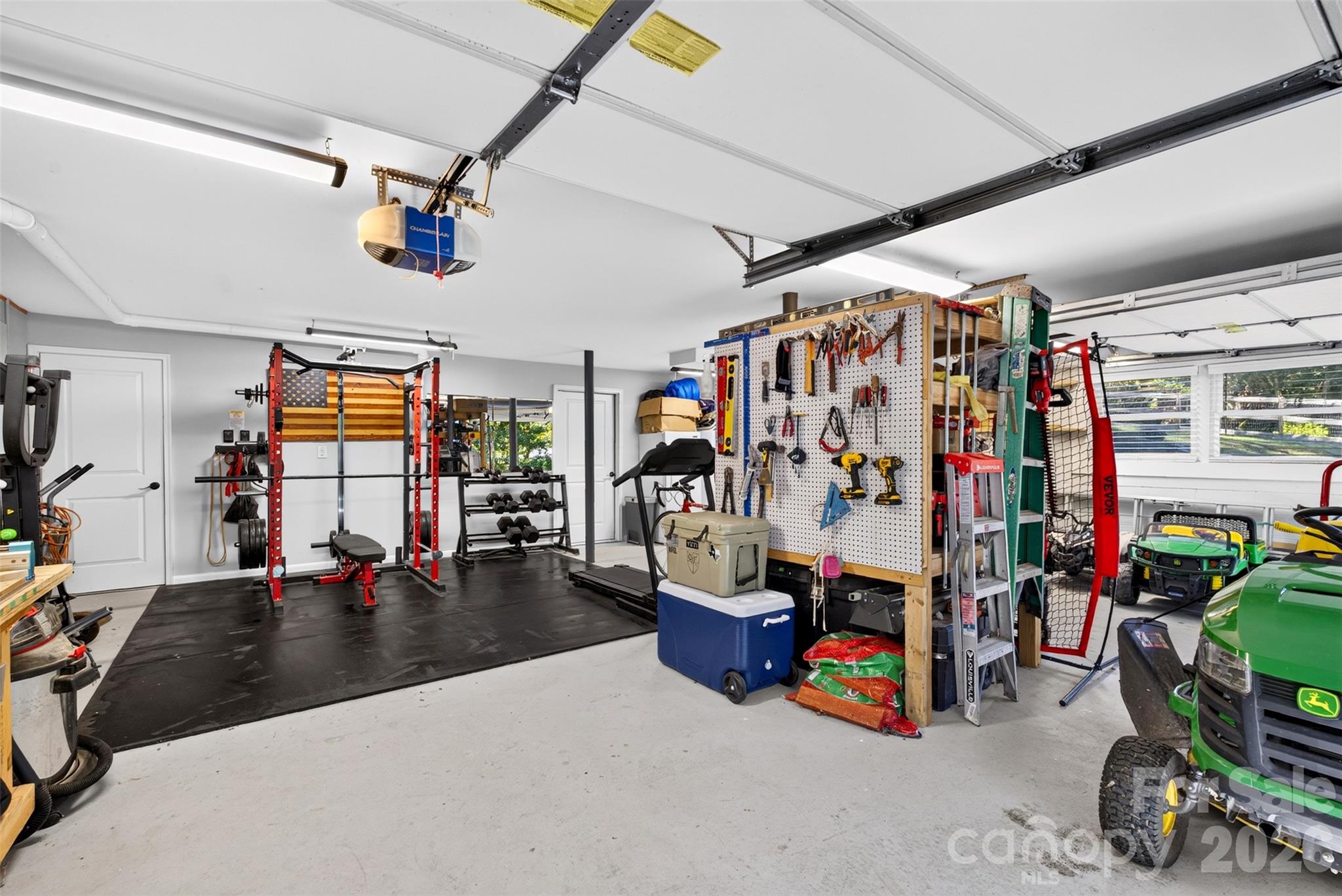 200 Whispering Hills Drive Property Photo 42