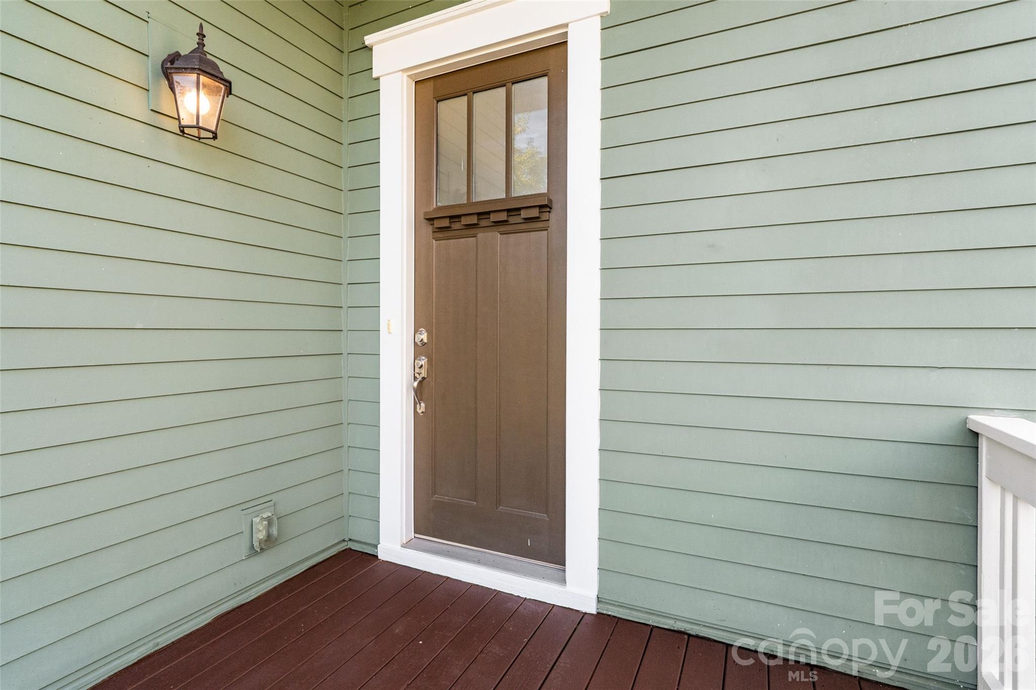 749 Waterscape Court Property Photo 4