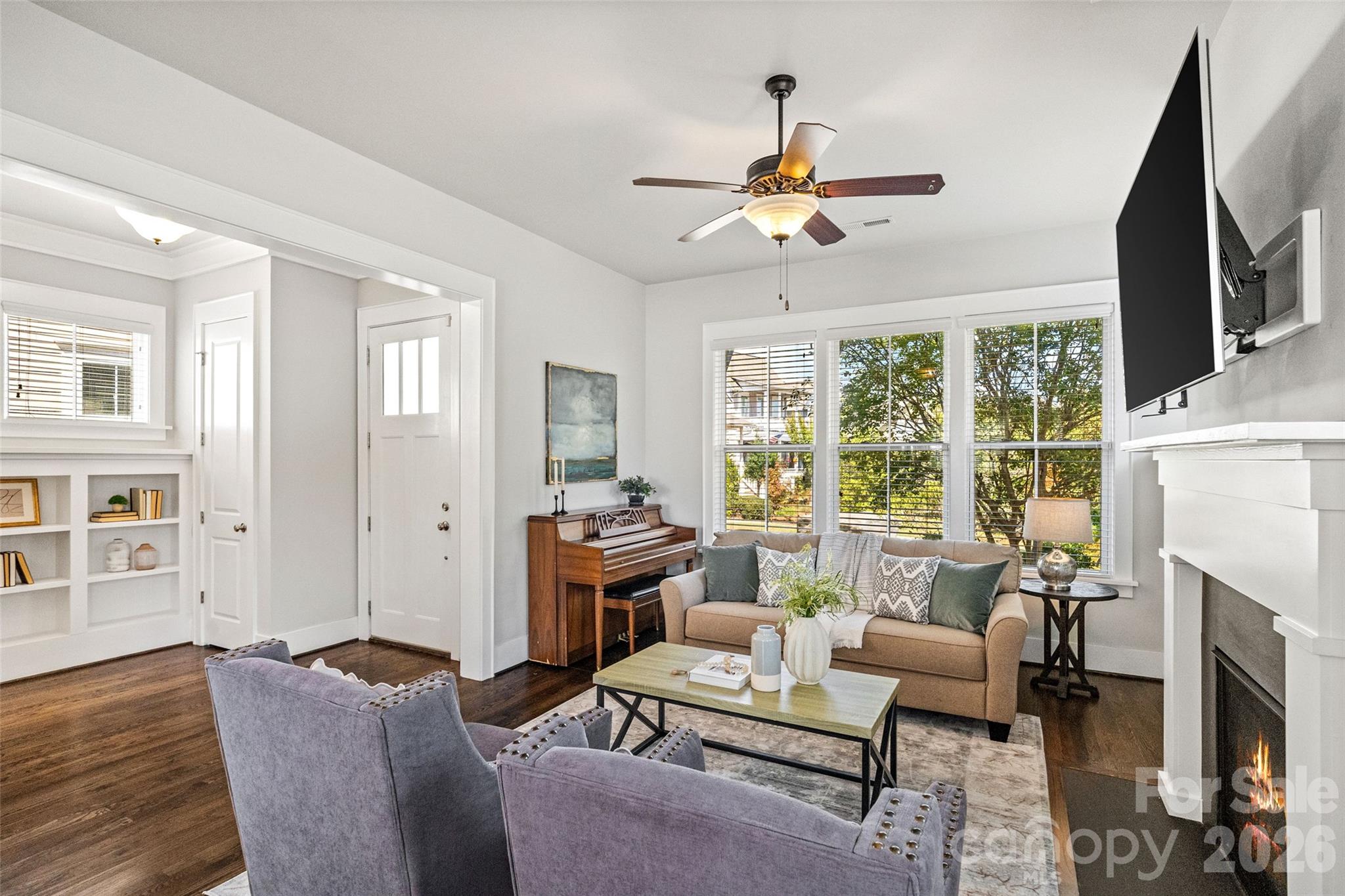 749 Waterscape Court Property Photo 8