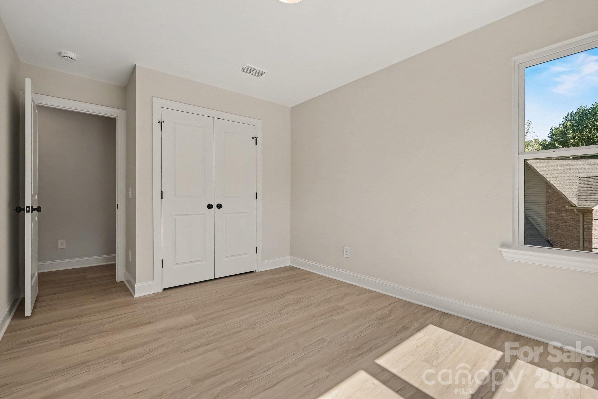 2100 Congress Court Property Photo 19