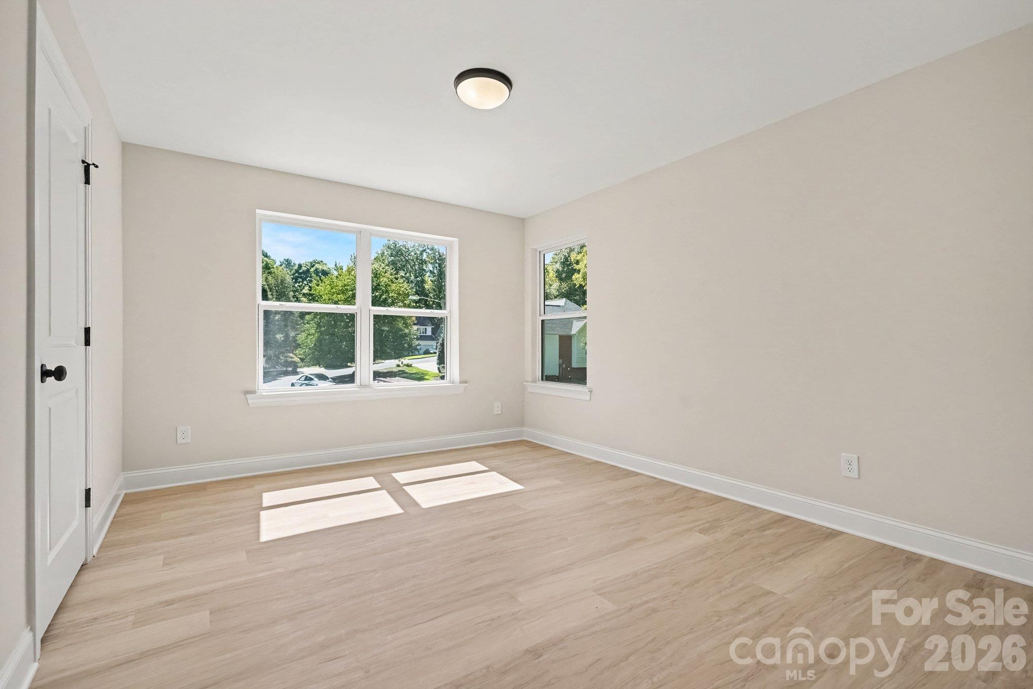 2100 Congress Court Property Photo 20