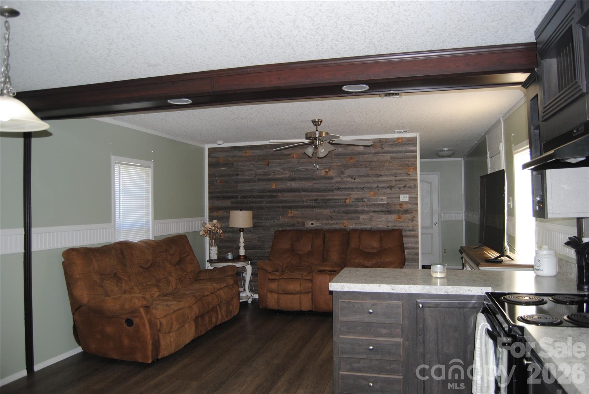 2759 Lockhart Road Property Photo 4
