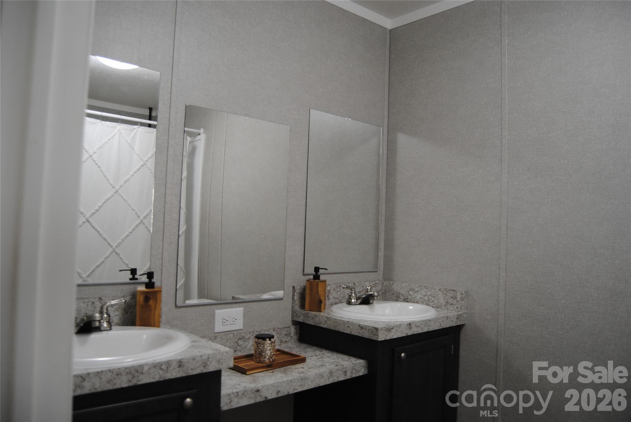 2759 Lockhart Road Property Photo 12