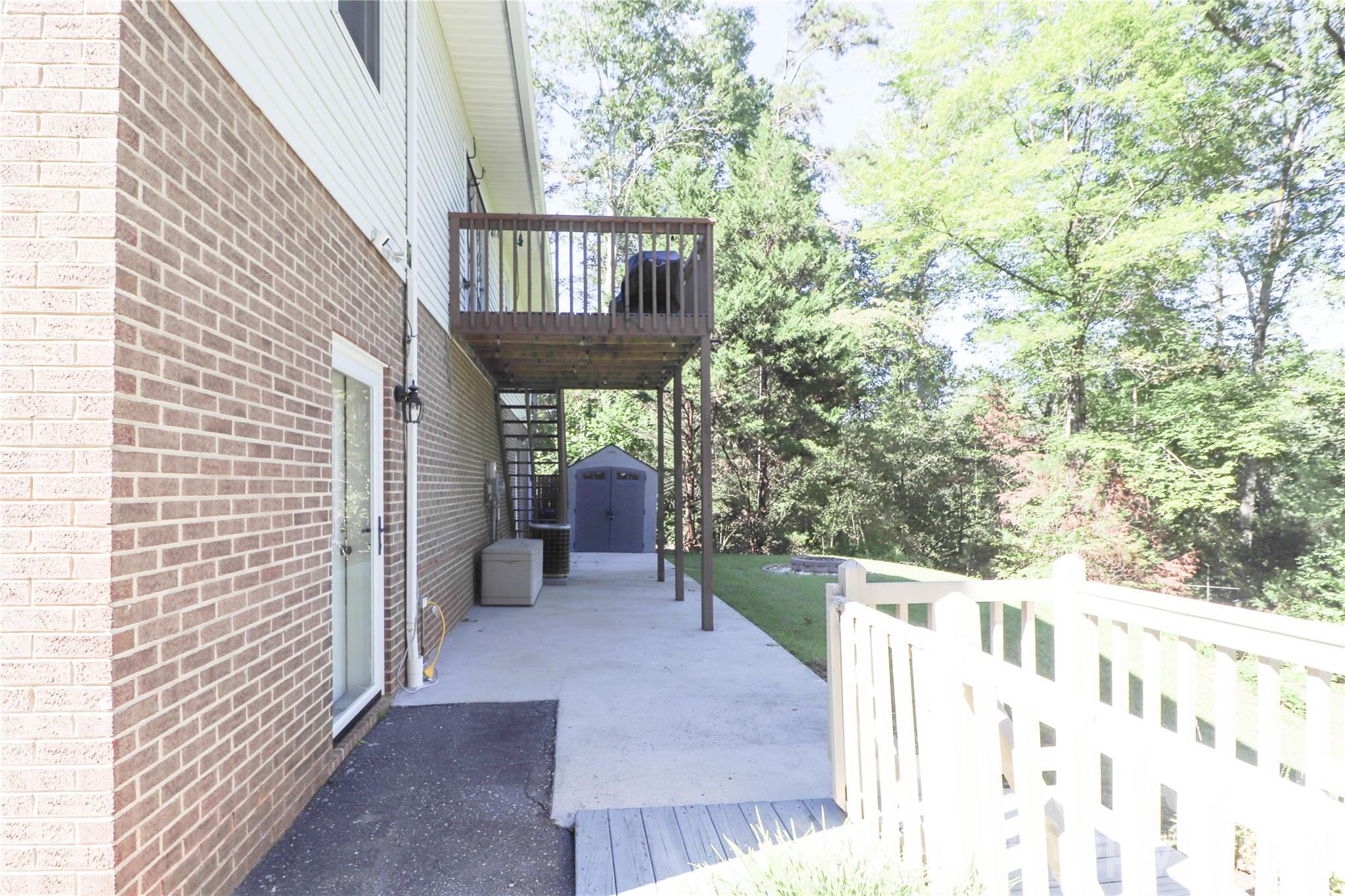 1896 Timber Trace Property Photo 7