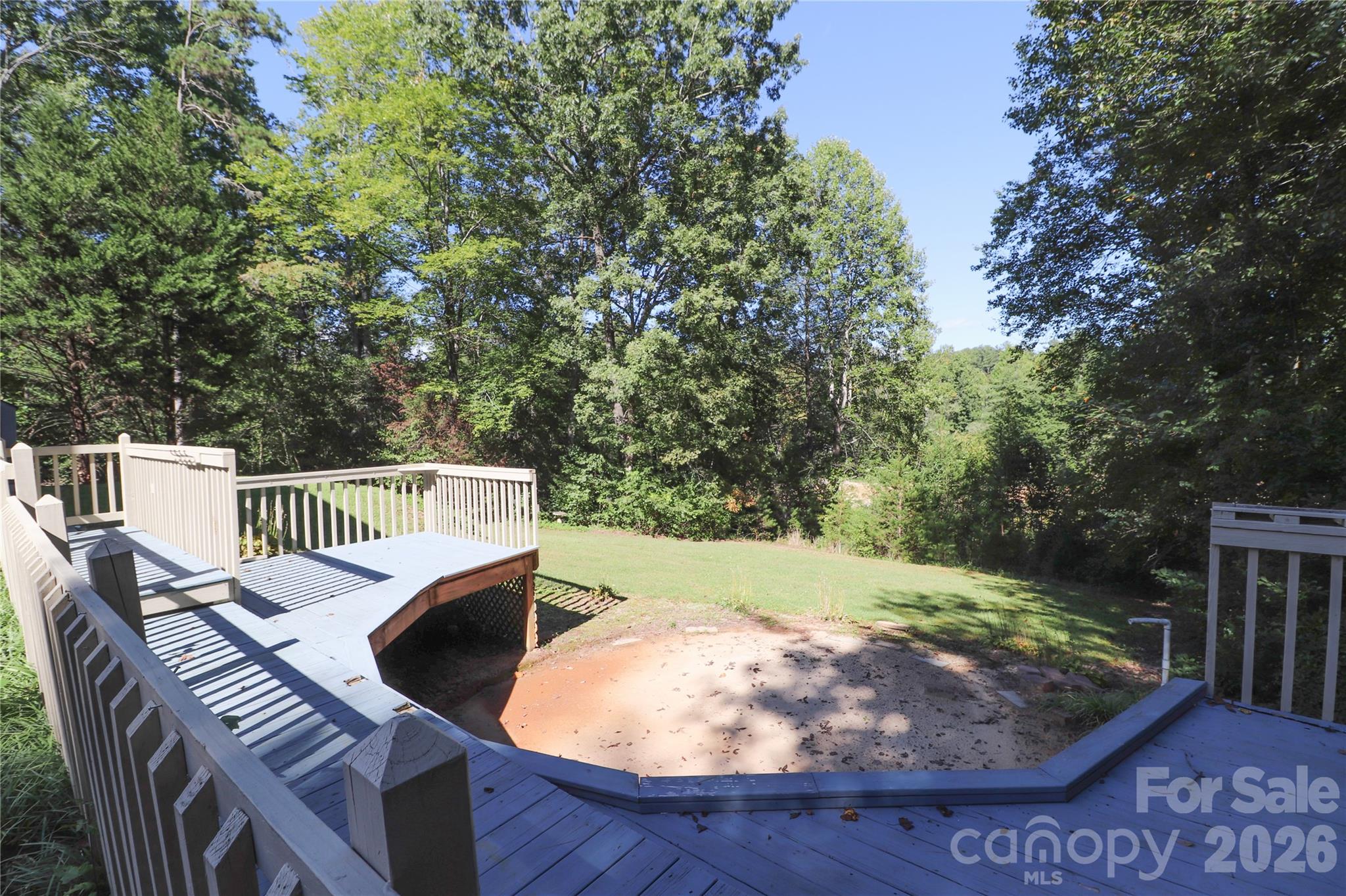 1896 Timber Trace Property Photo 13
