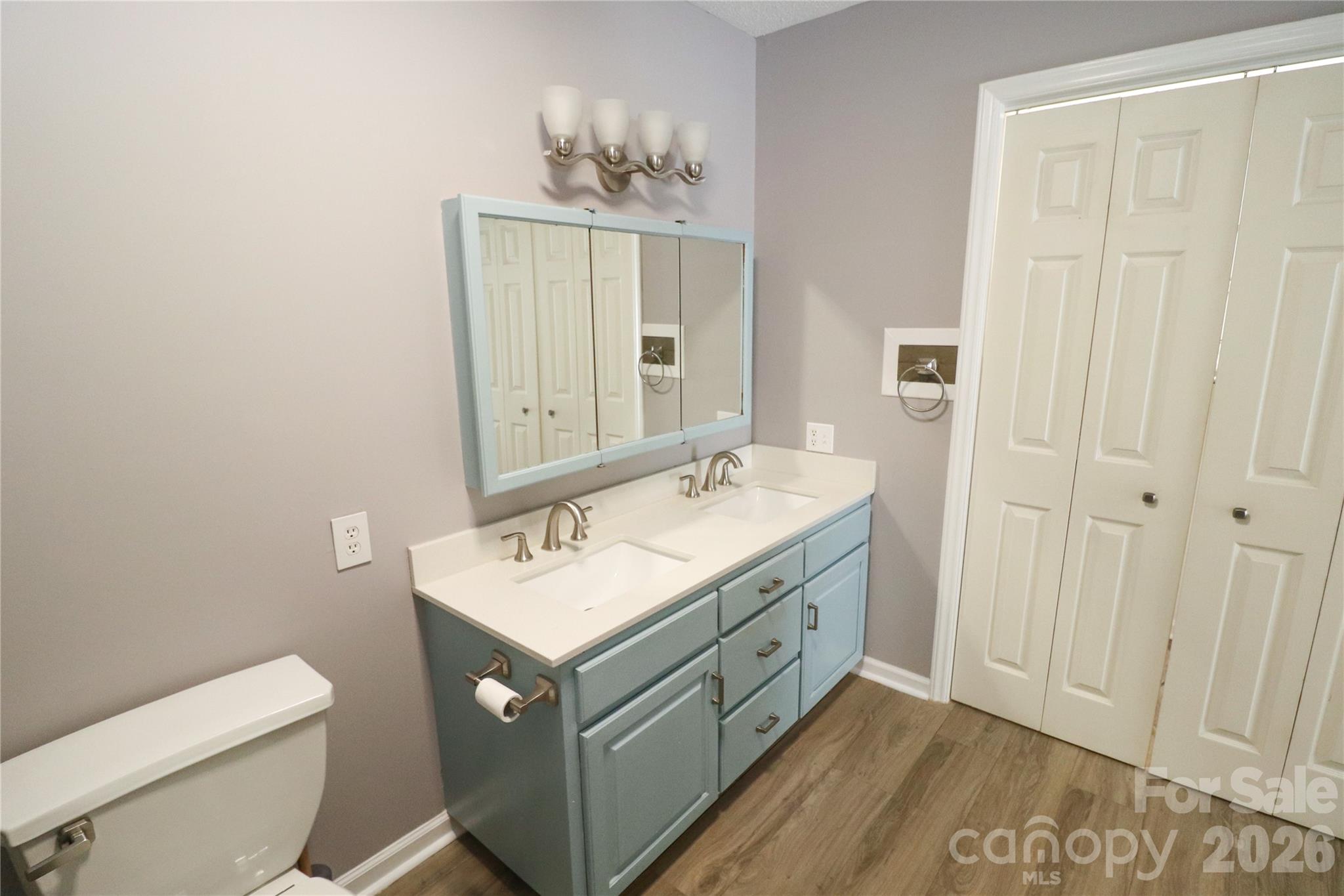 1896 Timber Trace Property Photo 24