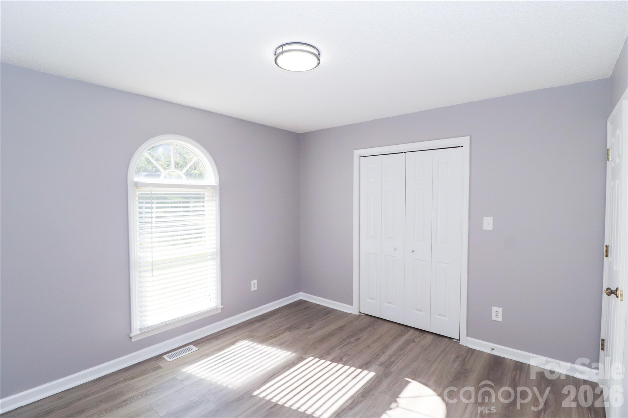 1896 Timber Trace Property Photo 26