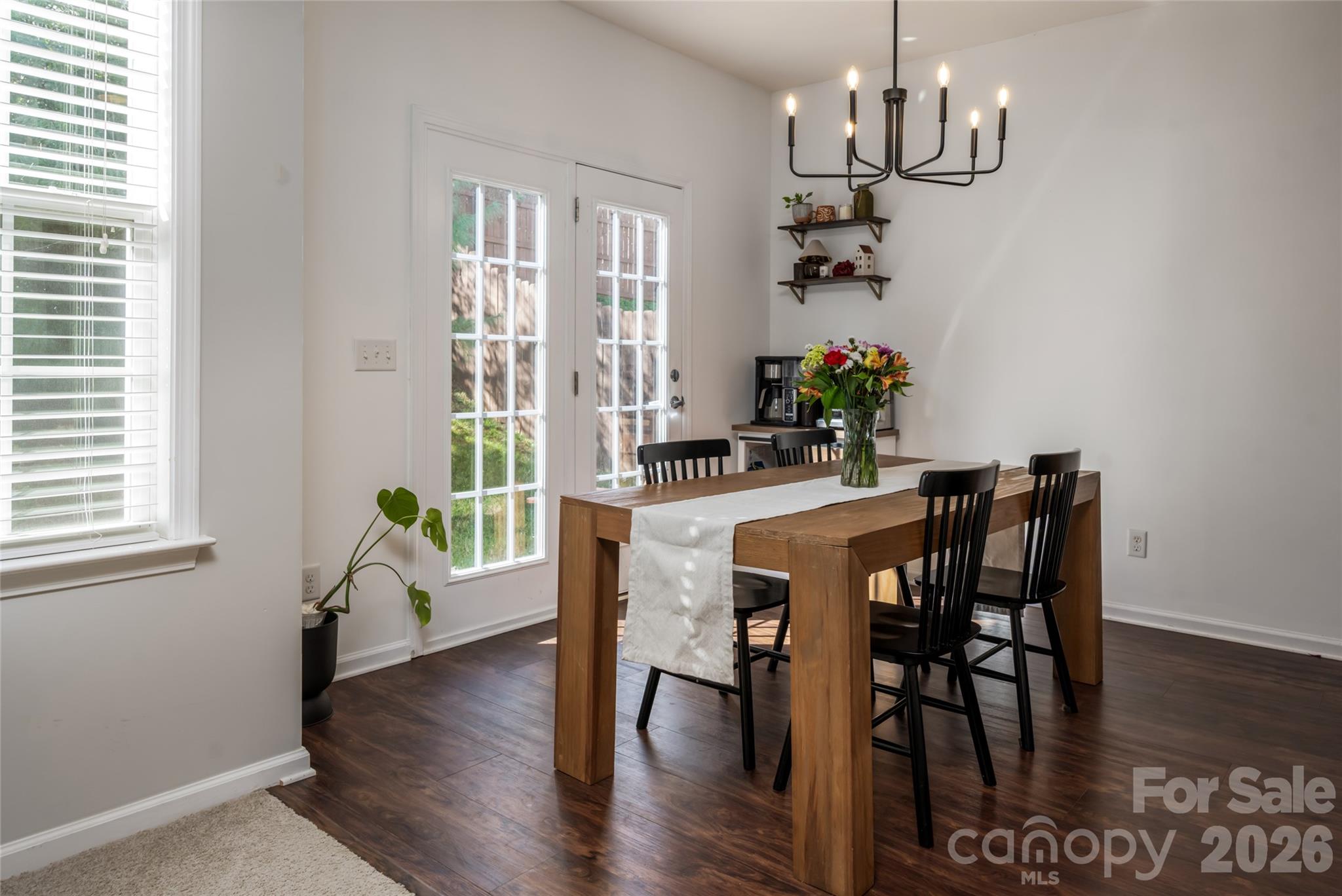 34 Manderley Way Property Photo 6