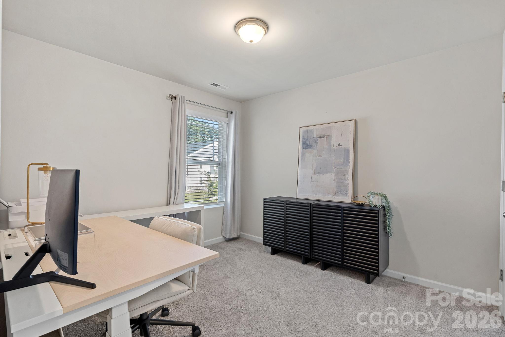18048 Pear Hawthorne Drive Property Photo 18