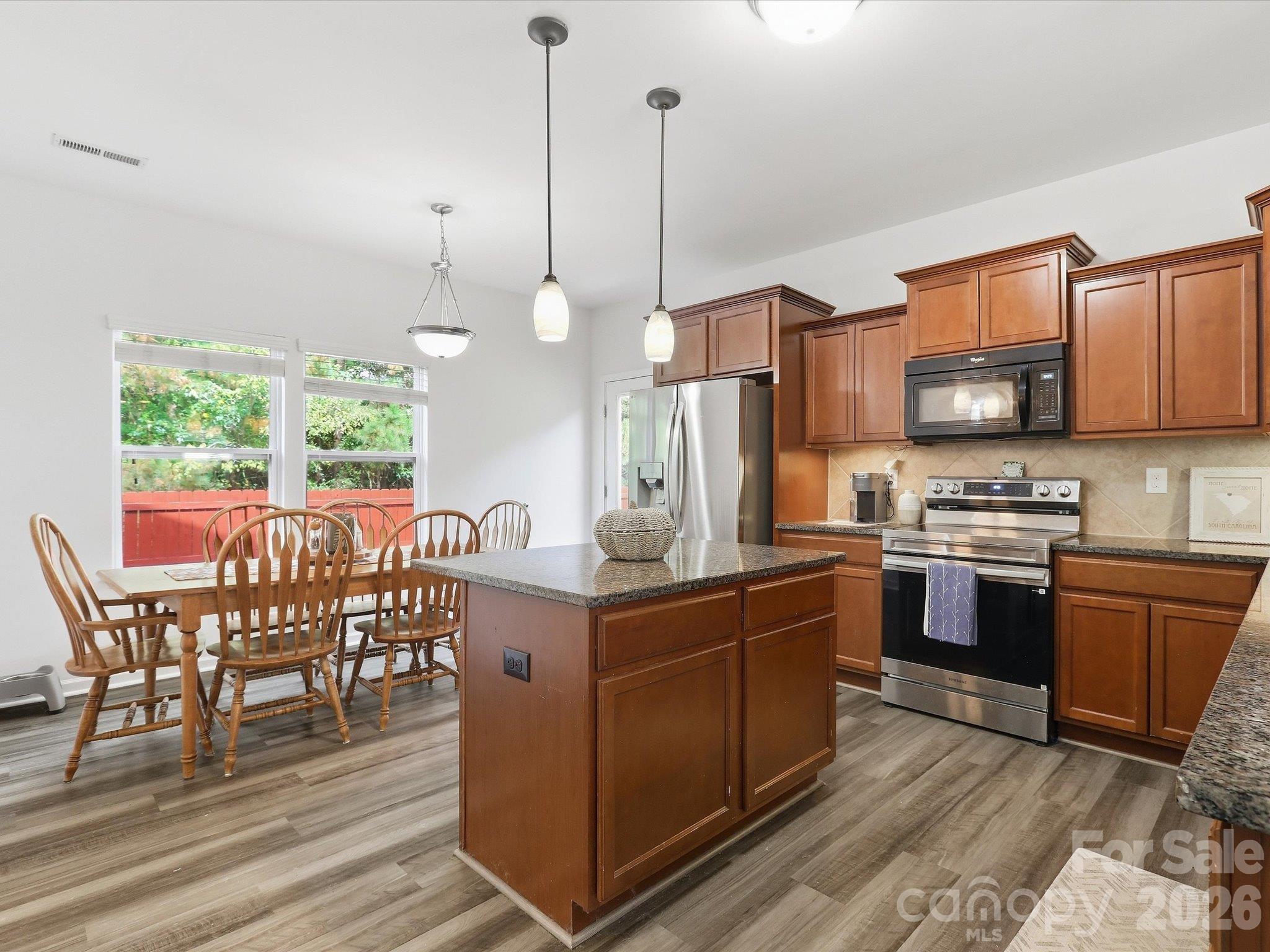 2104 Argentum Avenue Property Photo 8