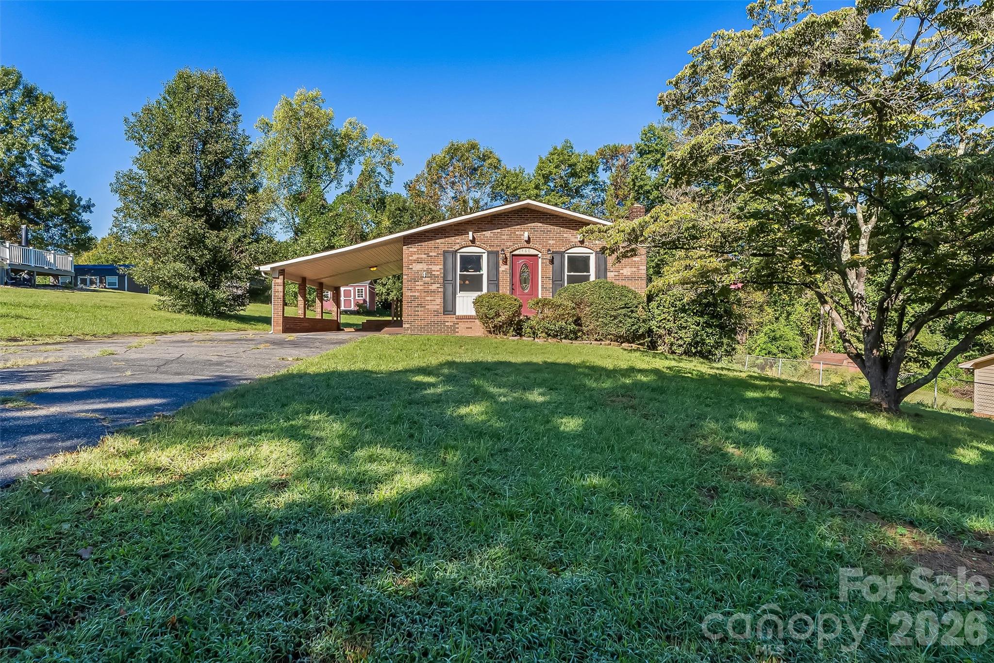 2480 Raintree Street Property Photo 2