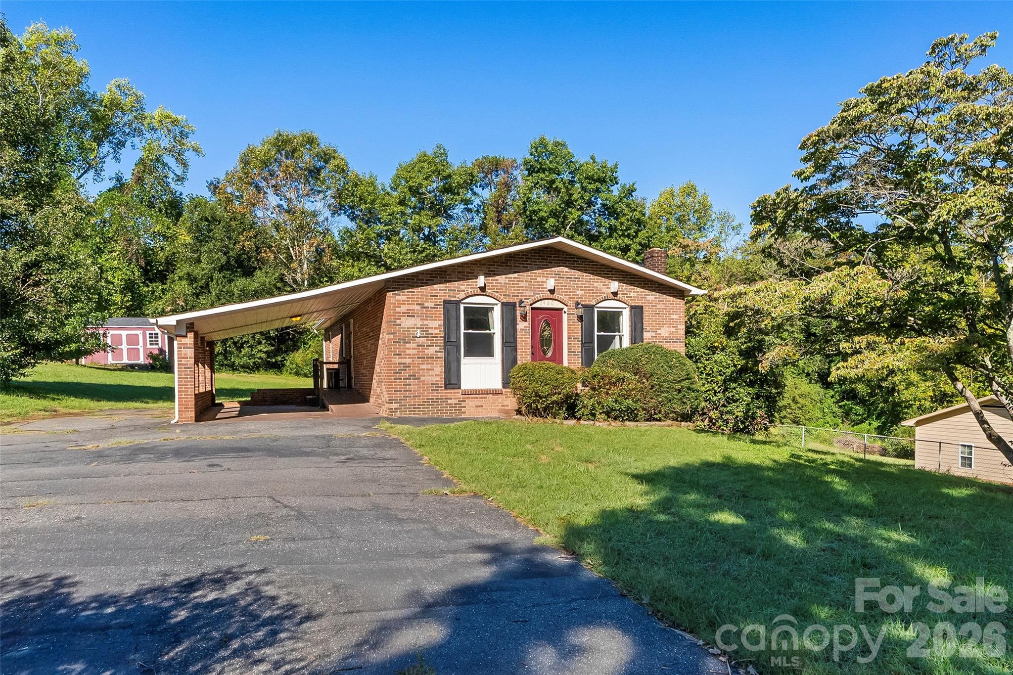 2480 Raintree Street Property Photo 3
