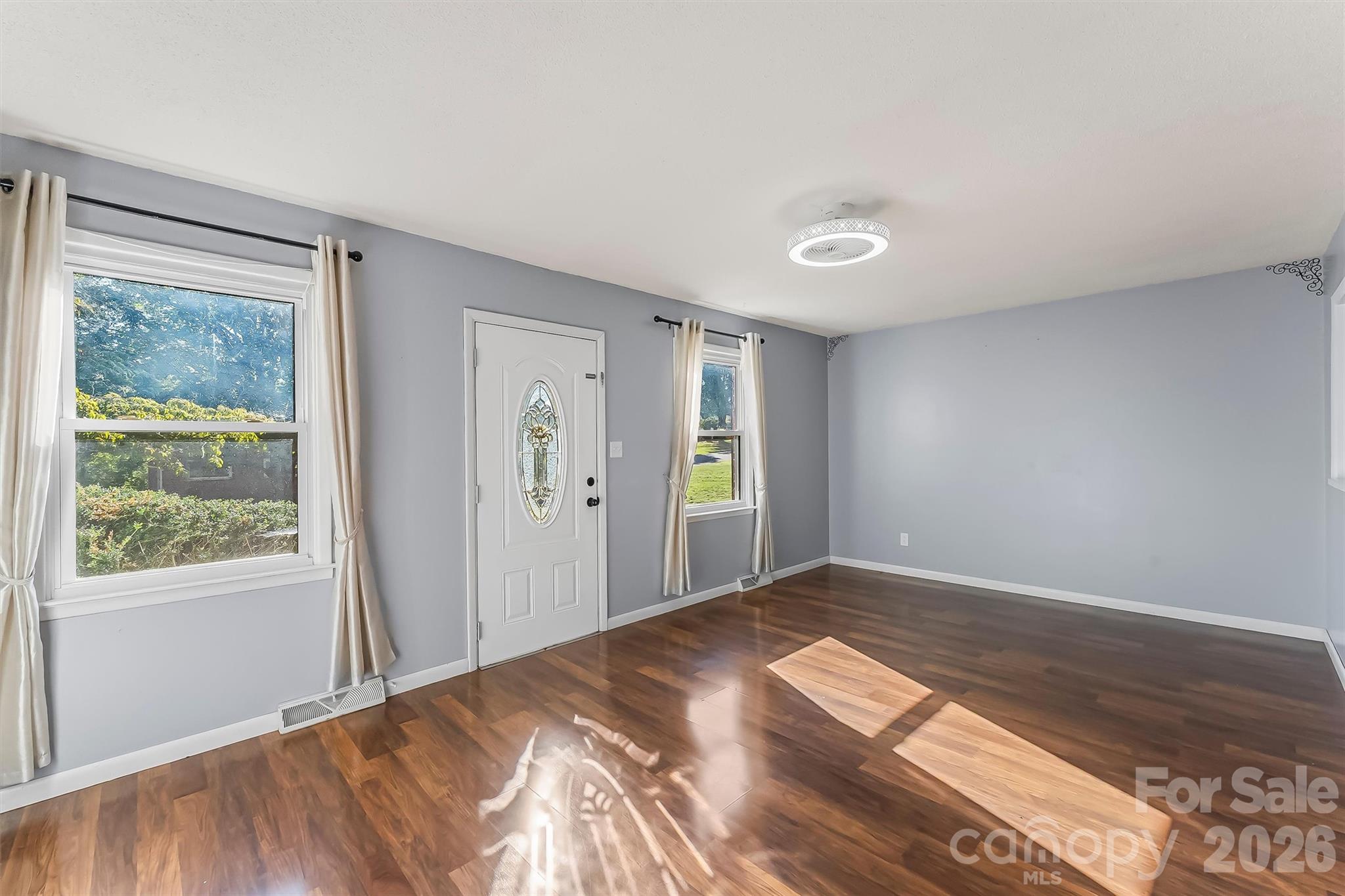 2480 Raintree Street Property Photo 6